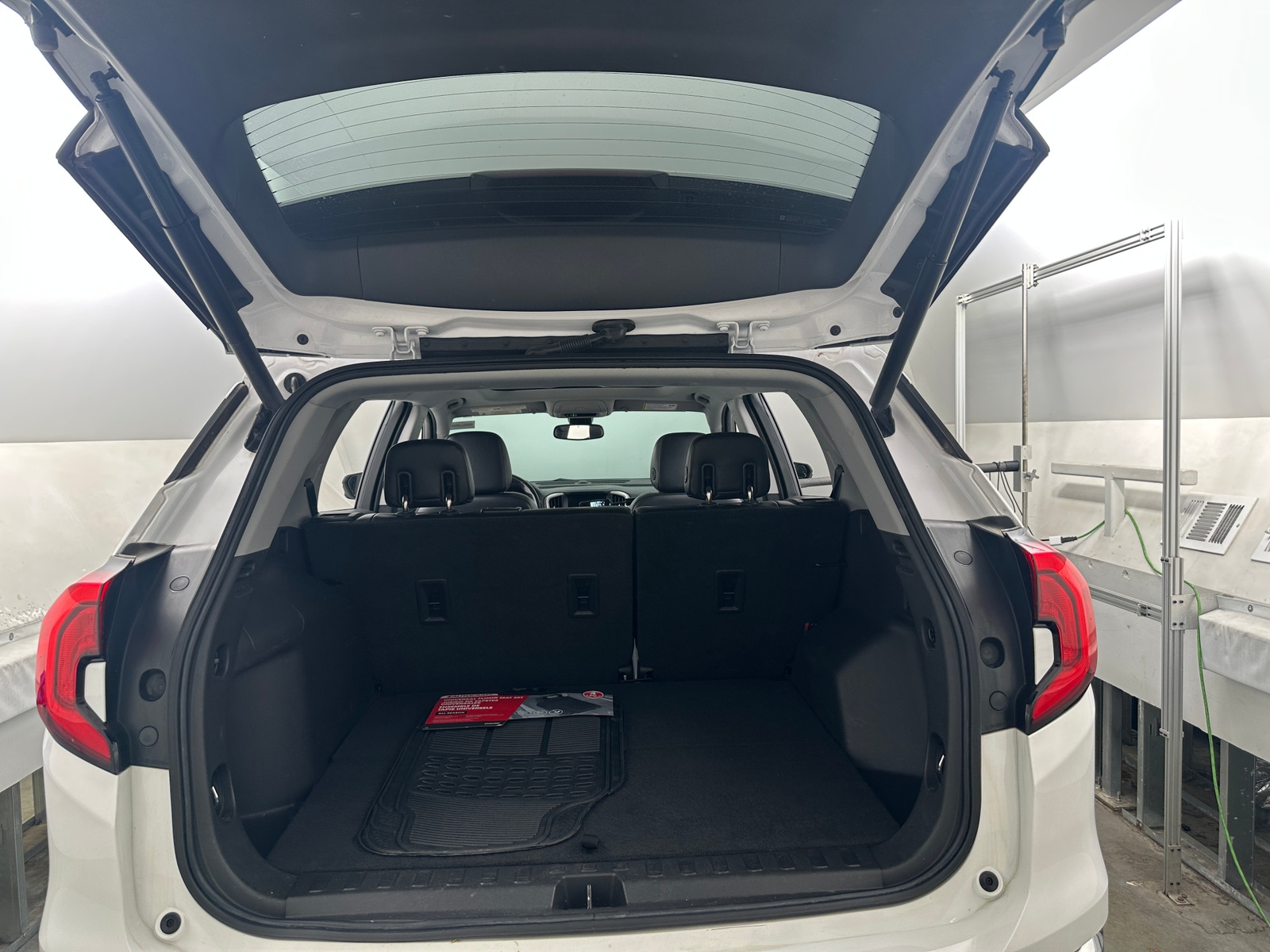 Thumbnail: 2020 GMC Terrain - 6
