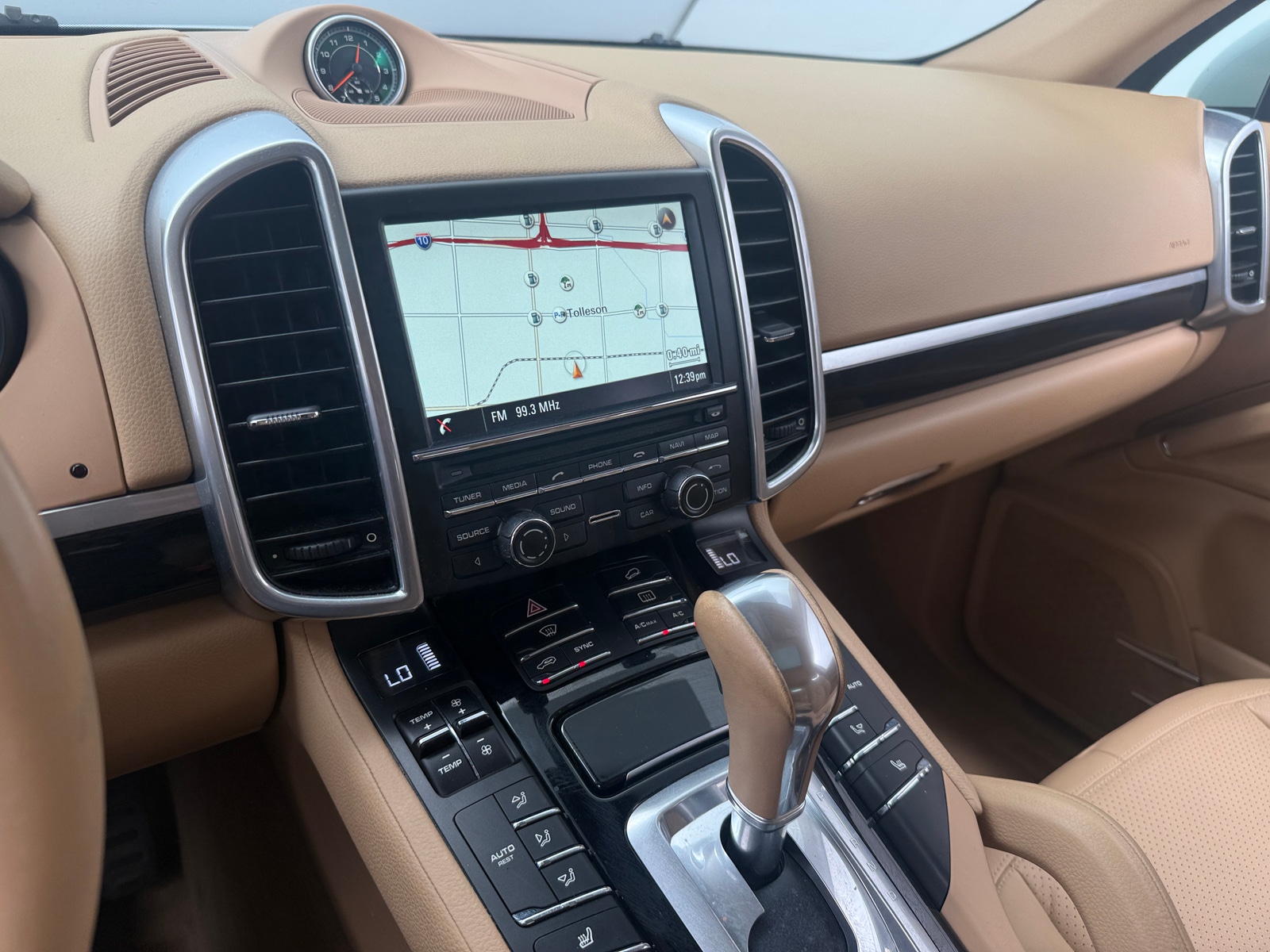 Thumbnail: 2016 Porsche Cayenne - 3