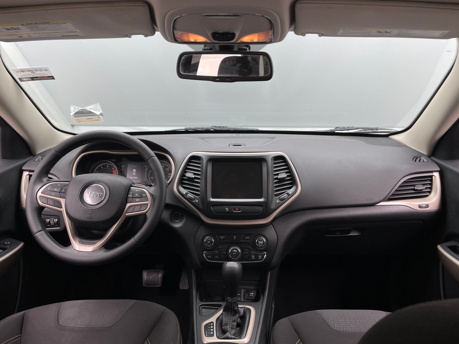Thumbnail: 2017 Jeep Cherokee - 3