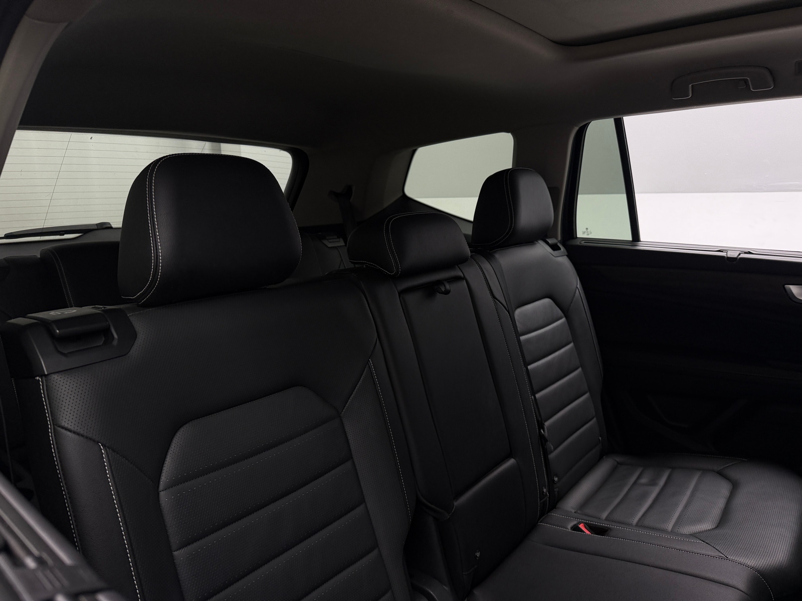 Thumbnail: 2025 Volkswagen Atlas - 5