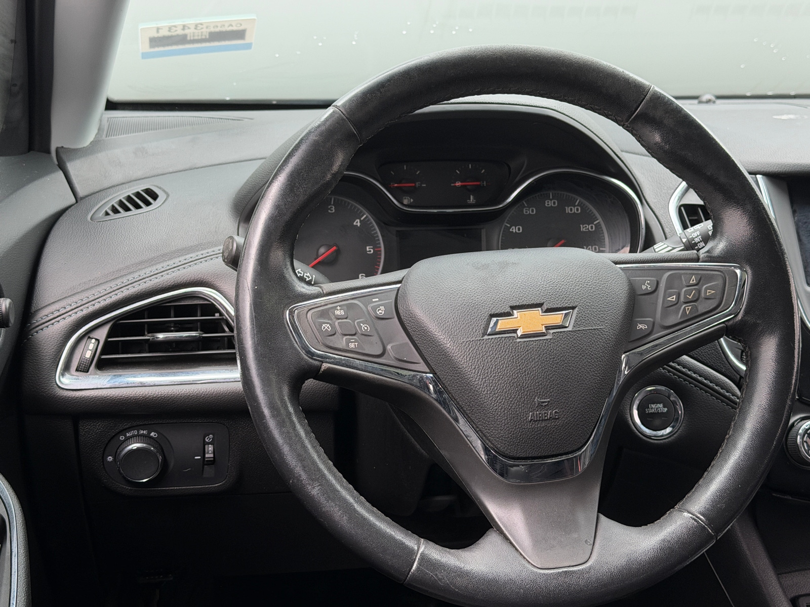 Thumbnail: 2019 Chevrolet Cruze - 4