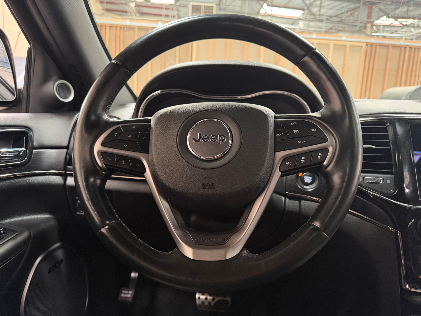 Thumbnail: 2020 Jeep Grand Cherokee - 4