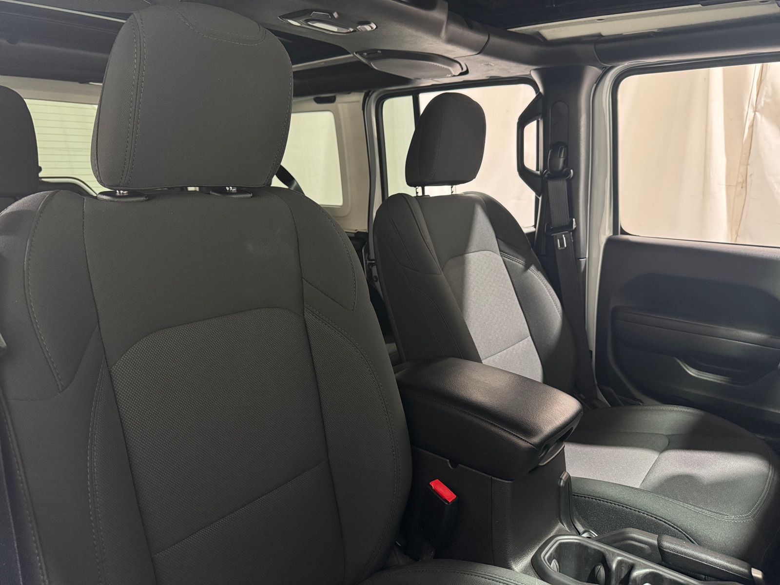 Thumbnail: 2022 Jeep Wrangler - 2