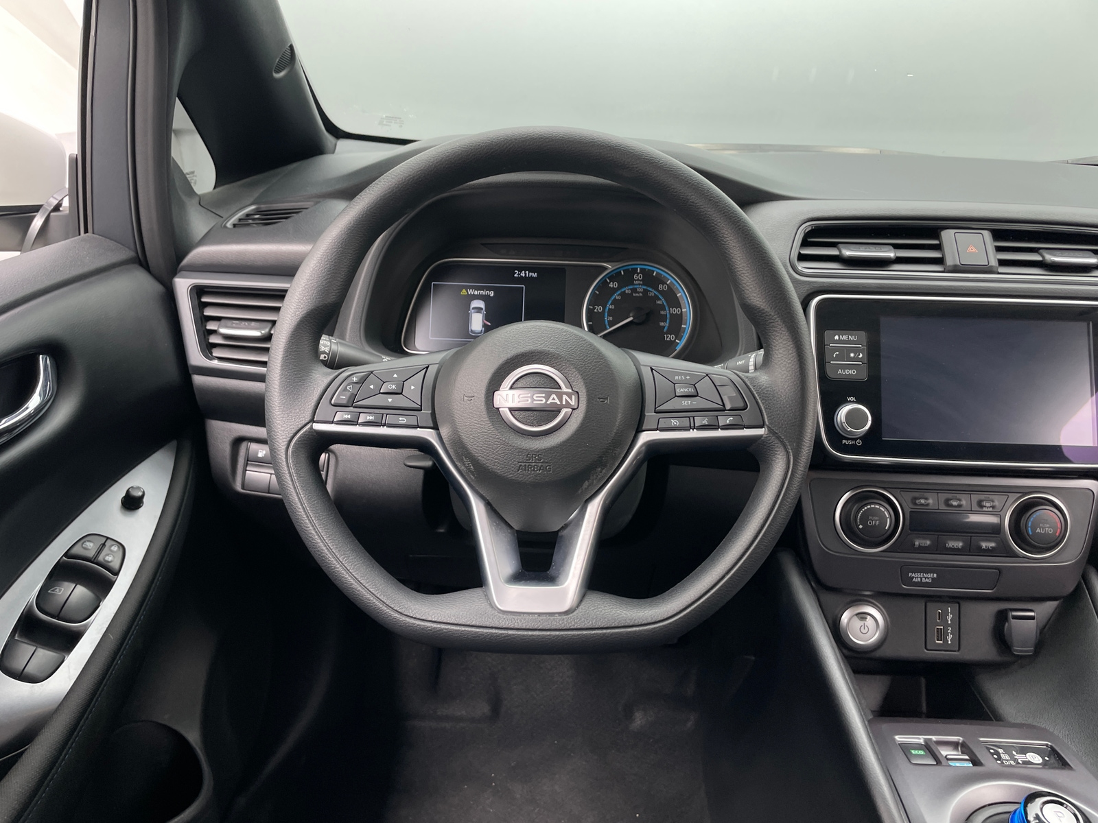 Thumbnail: 2025 Nissan Leaf - 5