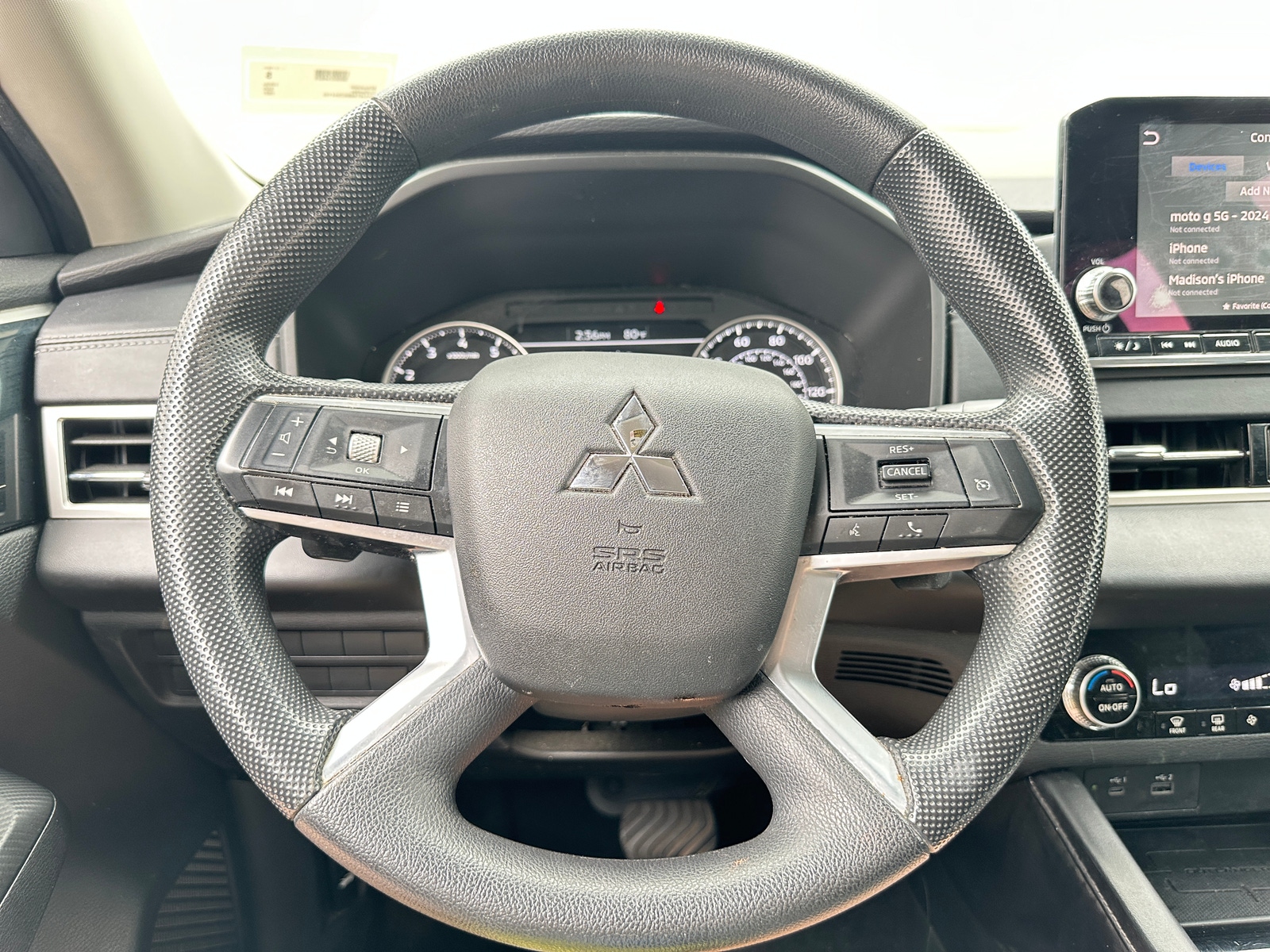 Thumbnail: 2022 Mitsubishi Outlander - 5
