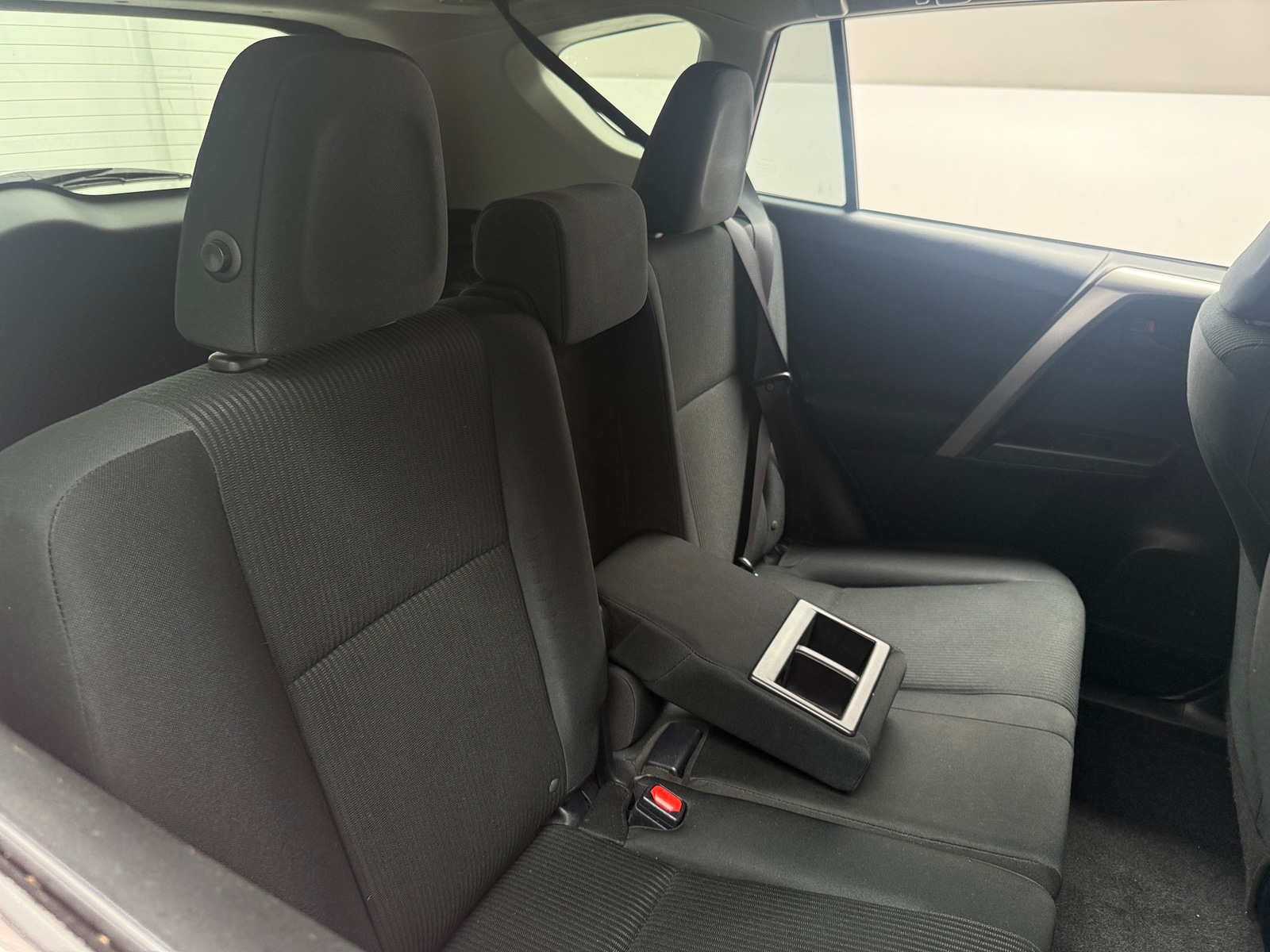 Thumbnail: 2016 Toyota RAV4 - 6