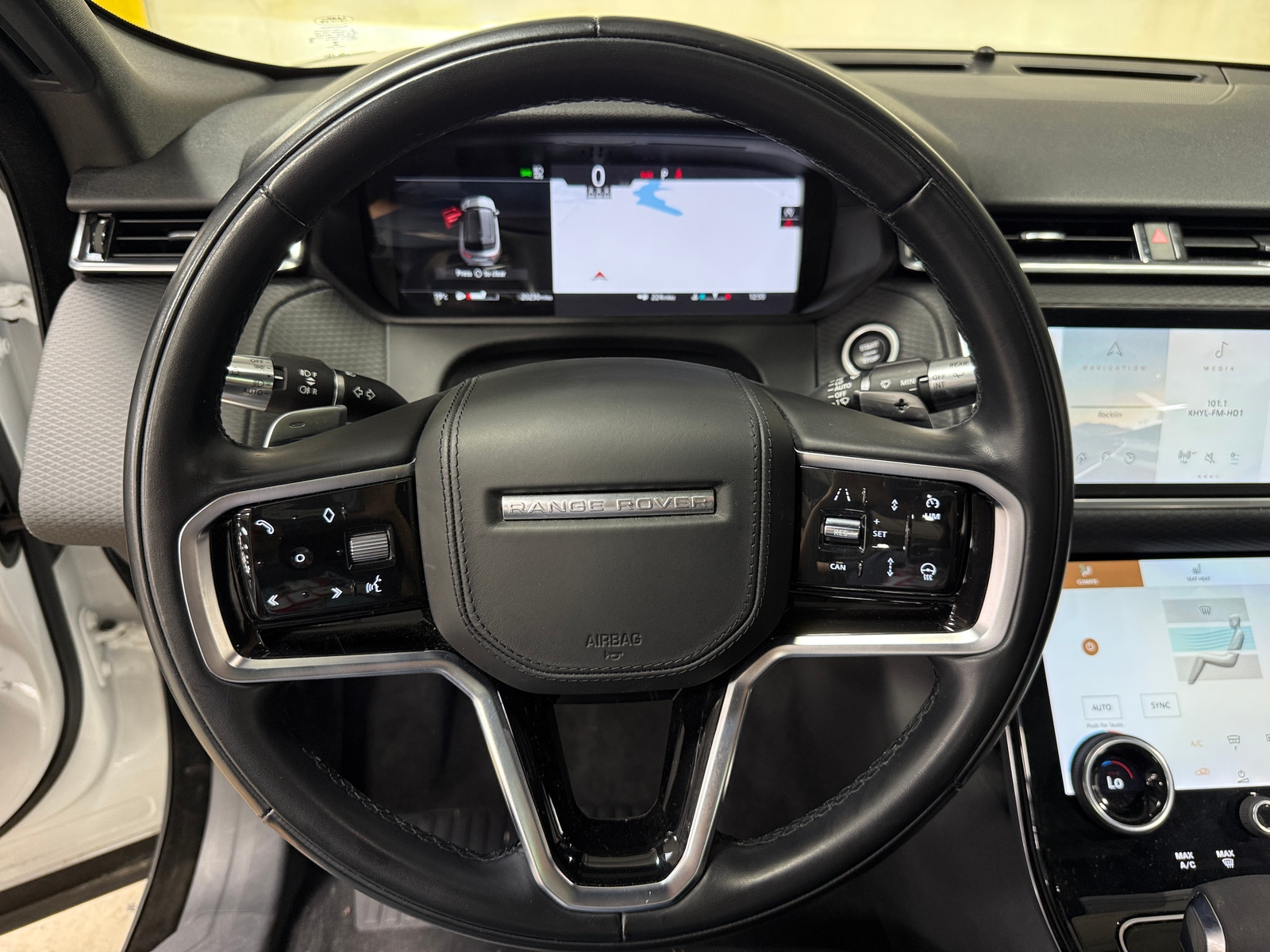Thumbnail: 2021 Land Rover Range Rover Velar - 4