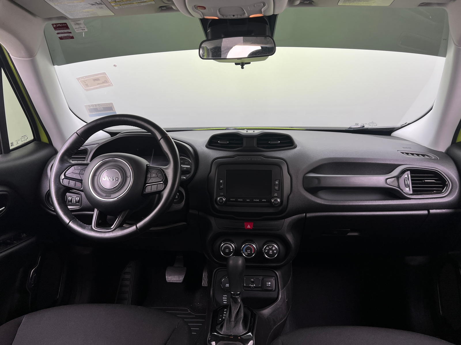 Thumbnail: 2017 Jeep Renegade - 3