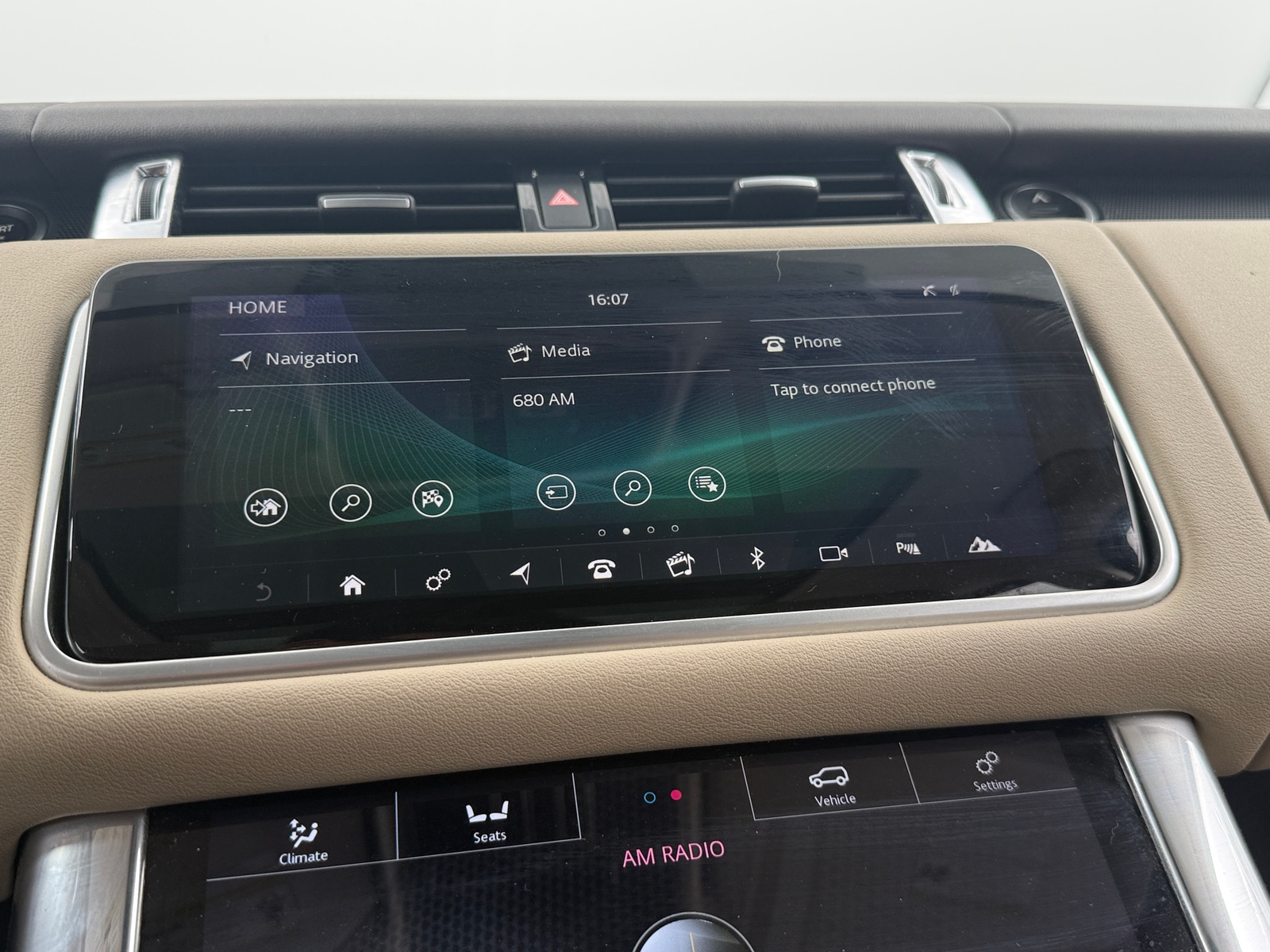 Thumbnail: 2018 Land Rover Range Rover Sport - 3