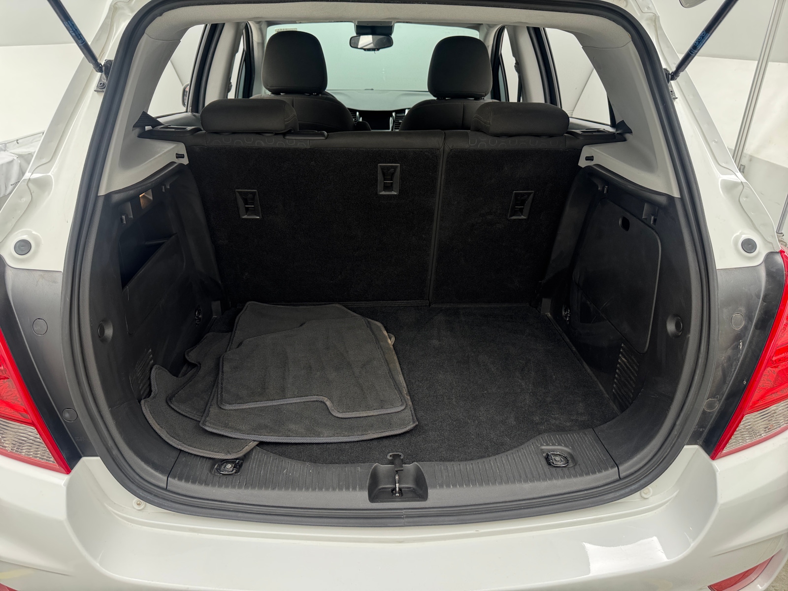 Thumbnail: 2021 Chevrolet Trax - 7