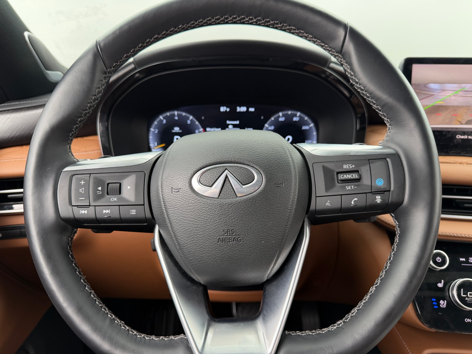 Thumbnail: 2025 INFINITI QX60 - 4