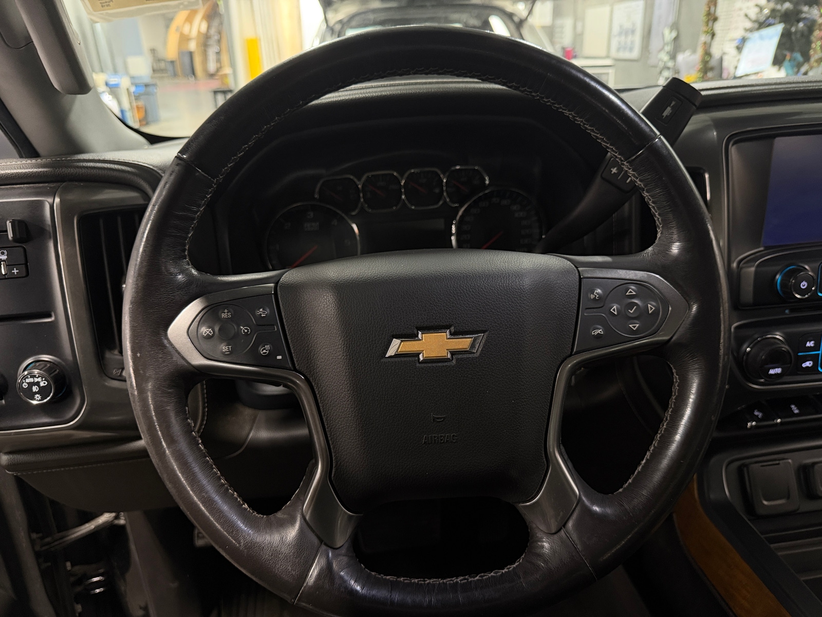 Thumbnail: 2018 Chevrolet Silverado 1500 - 4