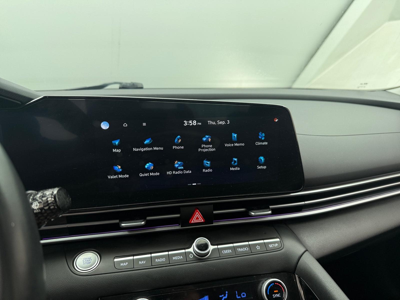 Thumbnail: 2024 Hyundai Elantra - 3