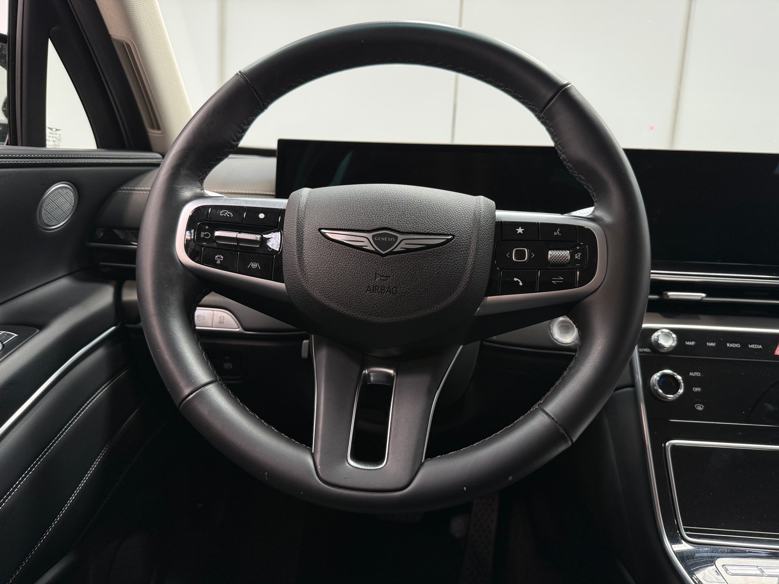 Thumbnail: 2026 Genesis GV80 - 4