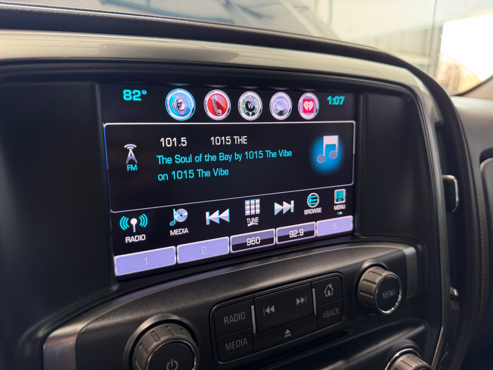 Thumbnail: 2018 Chevrolet Silverado 1500 - 3