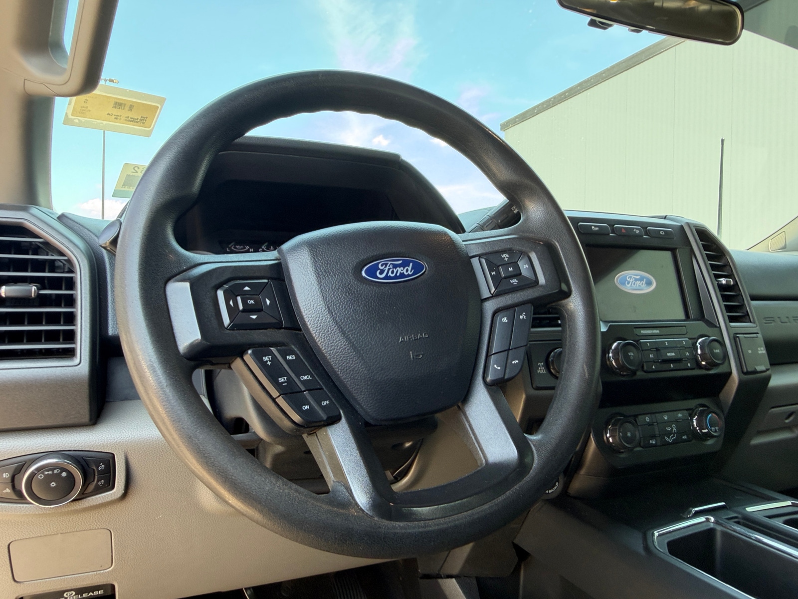 Thumbnail: 2020 Ford Econoline - 5