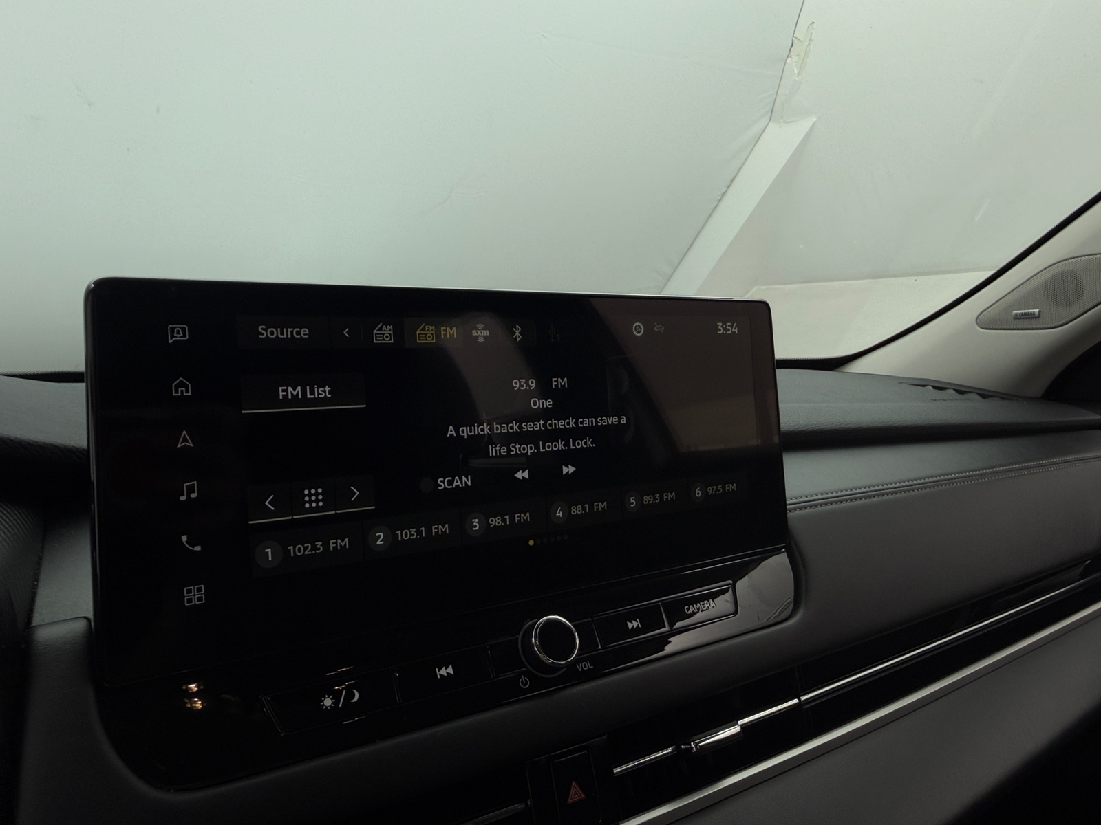 Thumbnail: 2025 Mitsubishi Outlander - 4