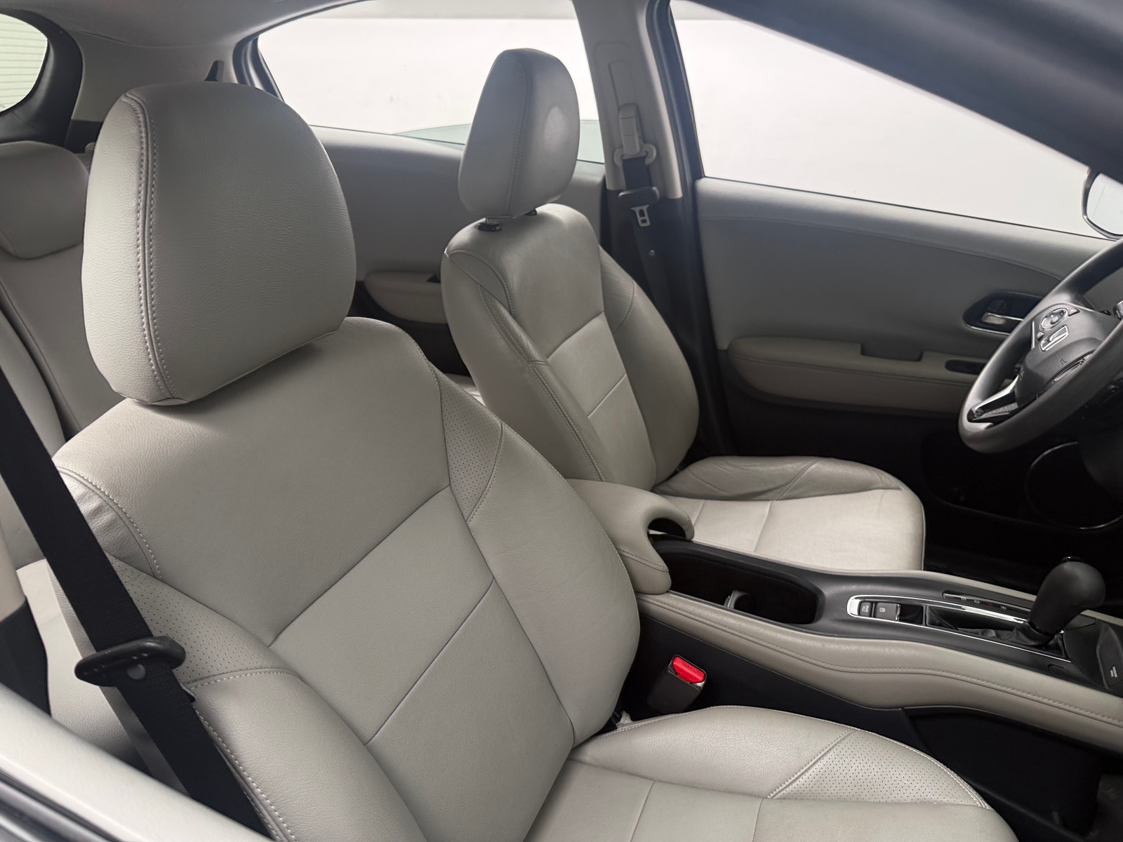 Thumbnail: 2016 Honda HR-V - 2