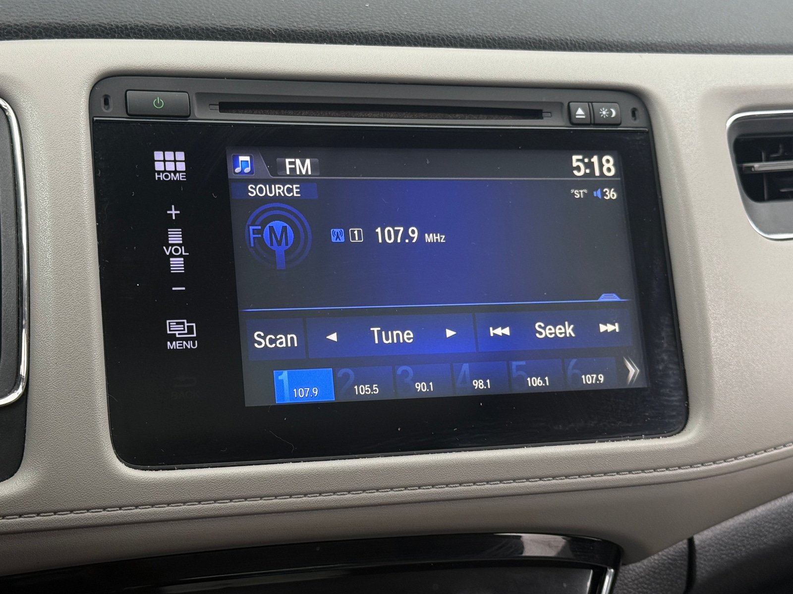 Thumbnail: 2016 Honda HR-V - 4