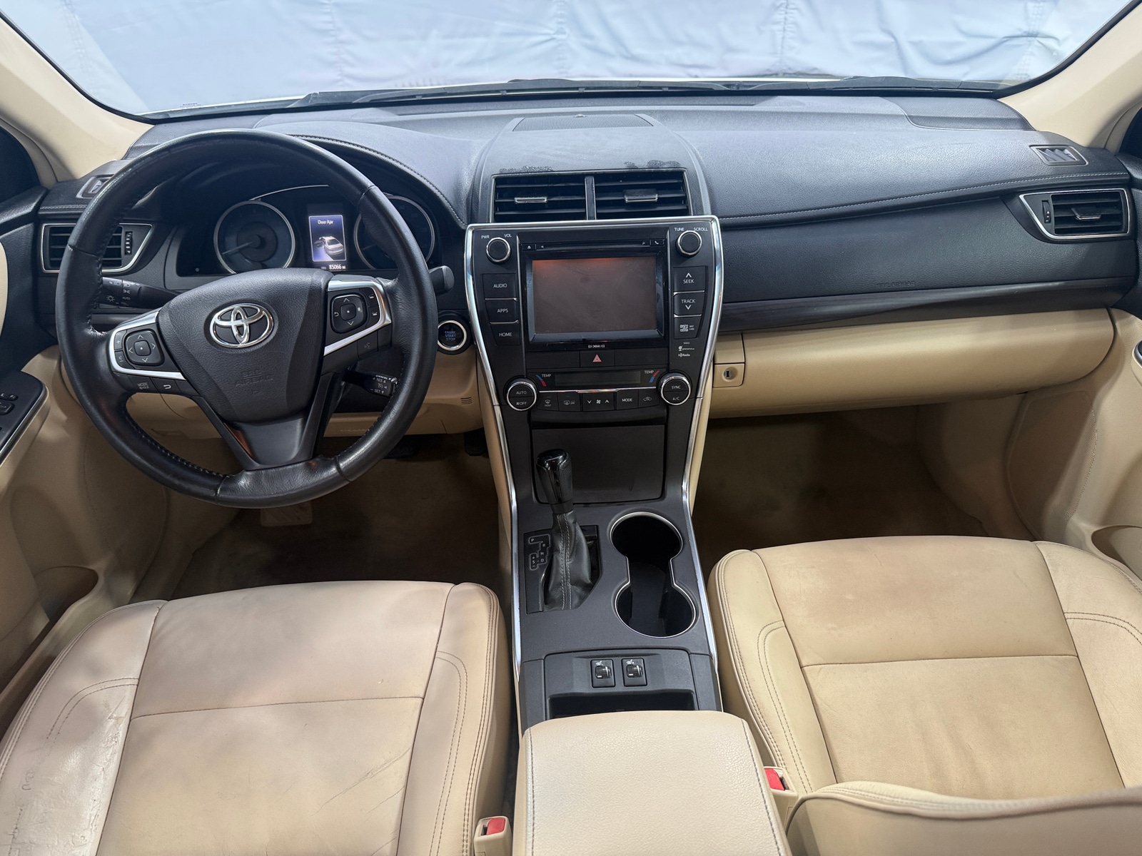 Thumbnail: 2016 Toyota Camry - 3