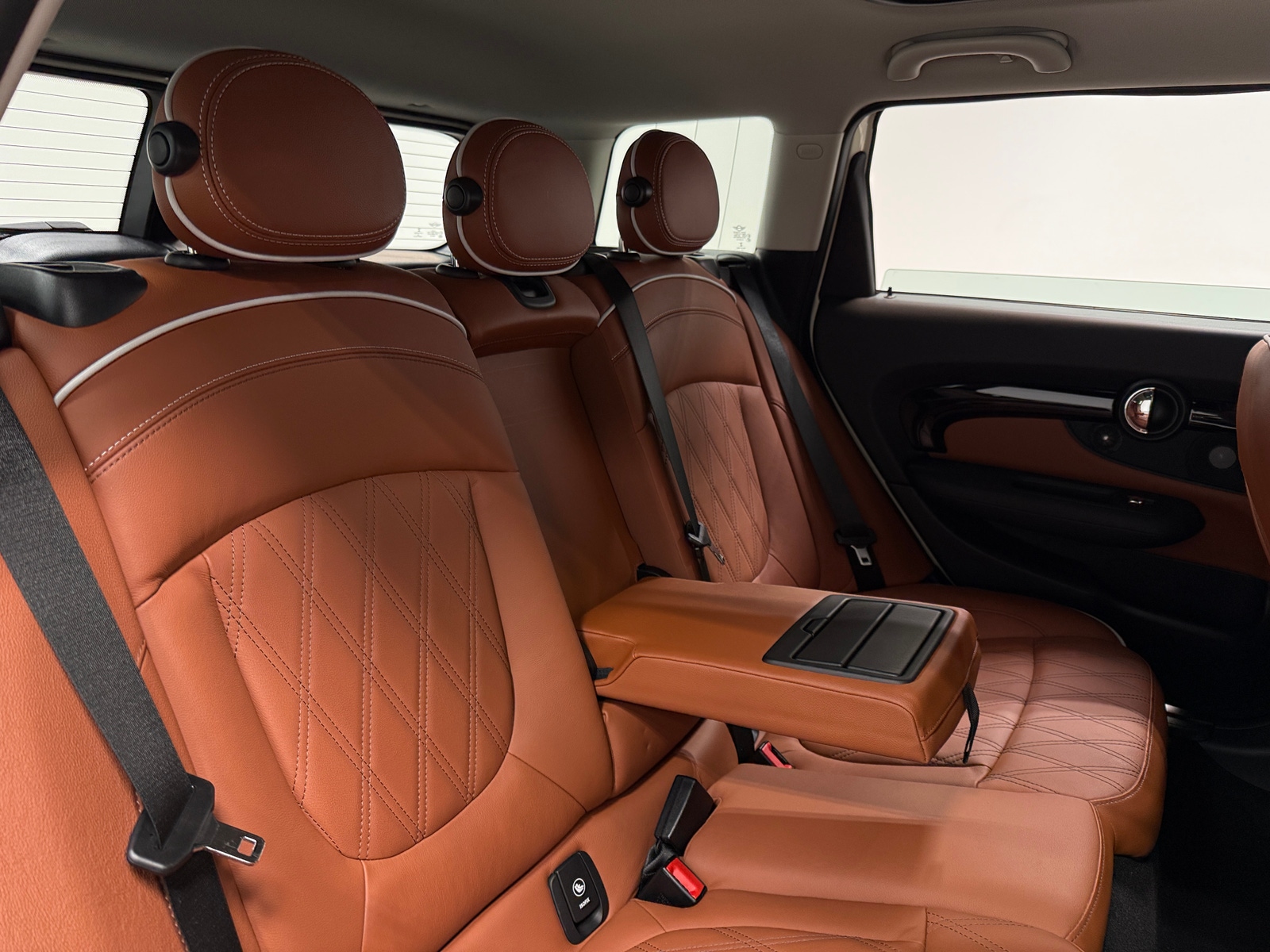 Thumbnail: 2022 MINI Cooper Clubman - 5