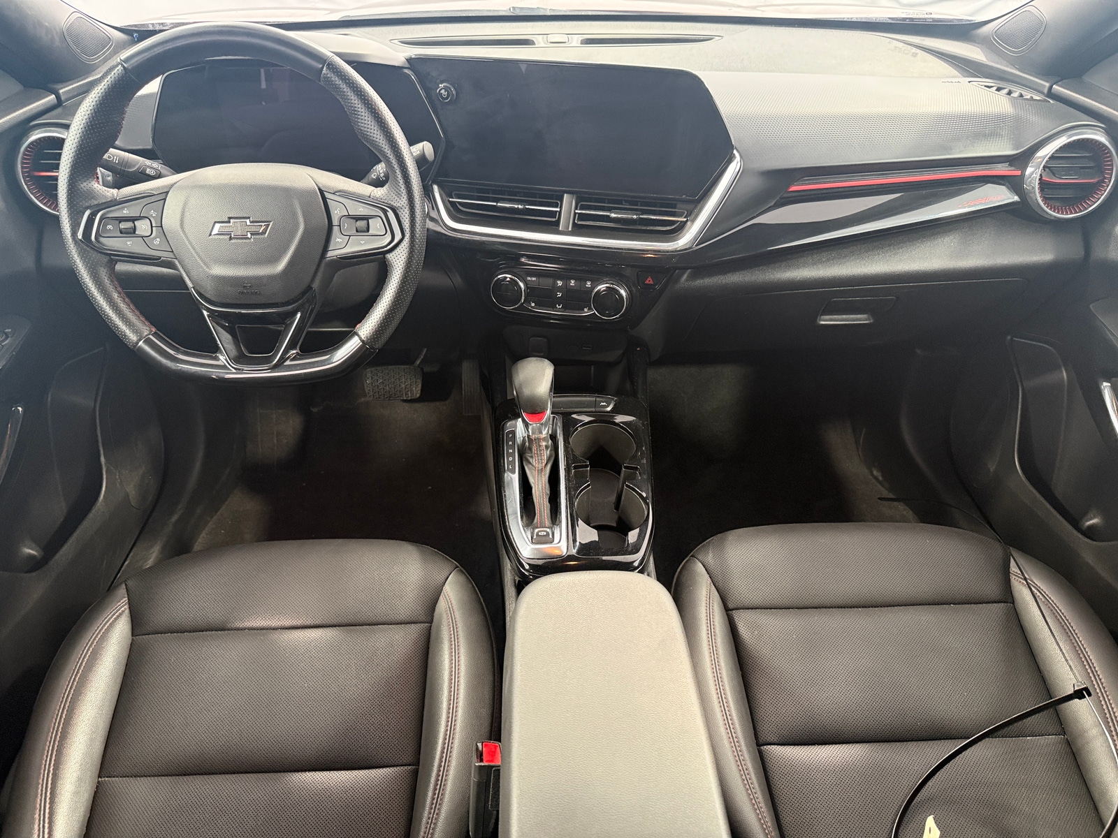 Thumbnail: 2025 Chevrolet Trax - 2