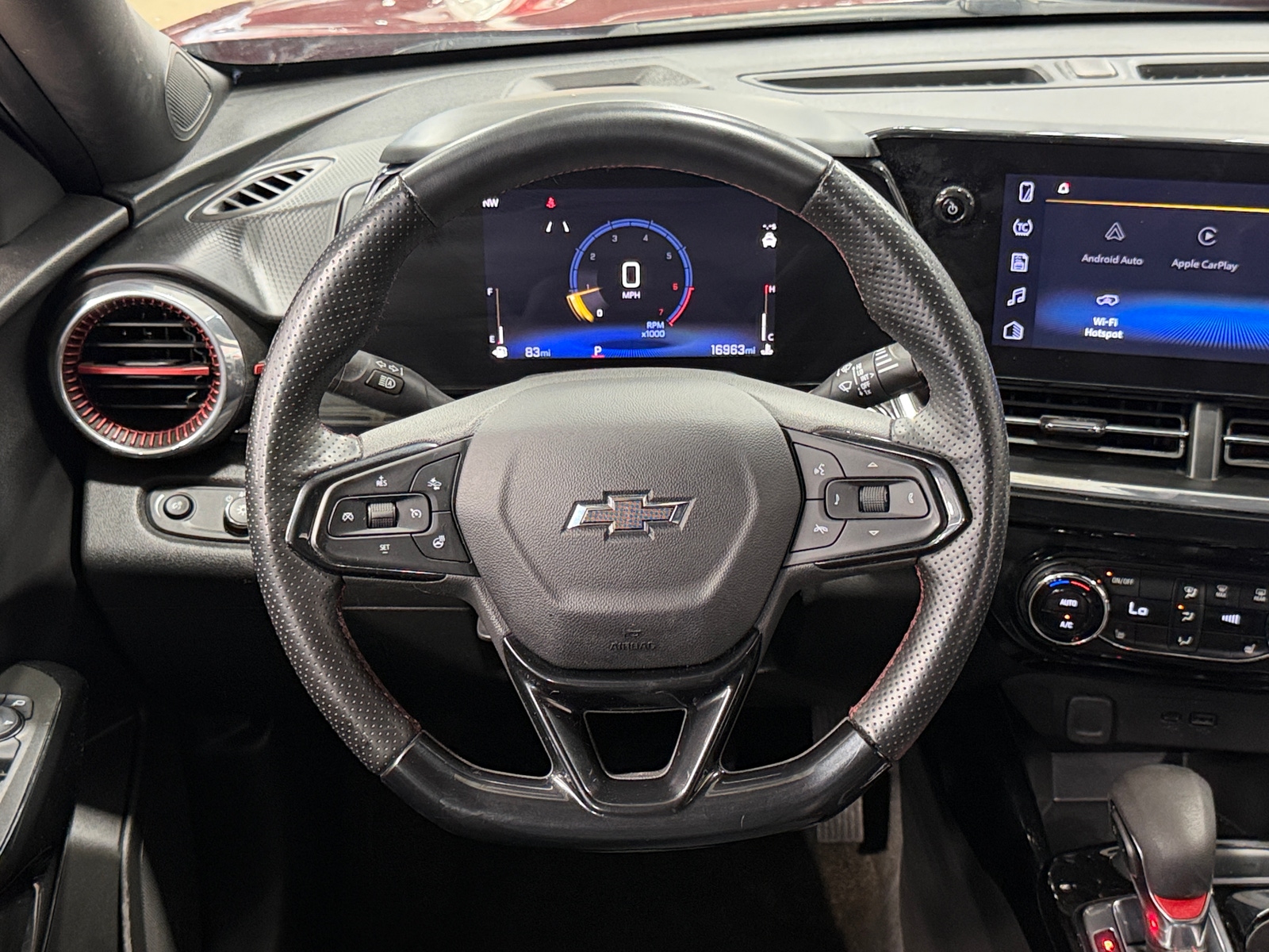 Thumbnail: 2025 Chevrolet Trax - 4