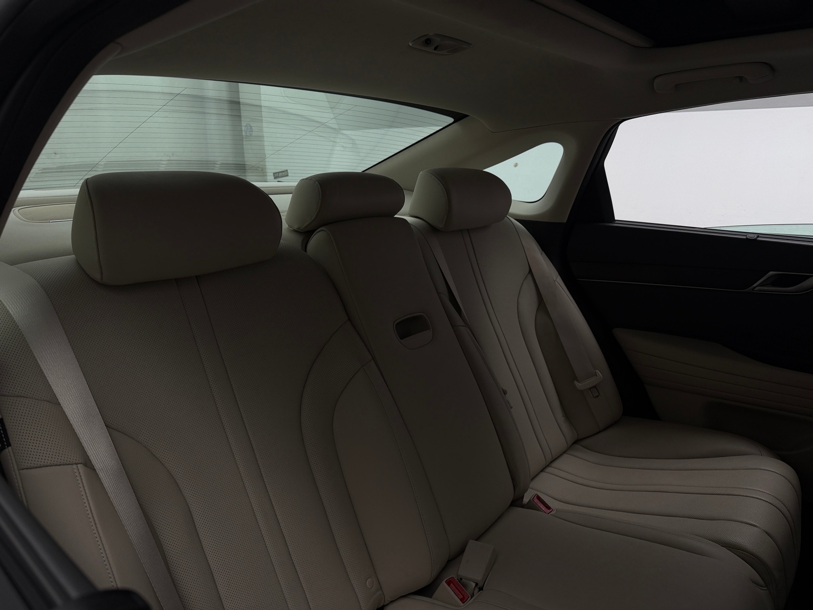 Thumbnail: 2022 Genesis G80 - 5
