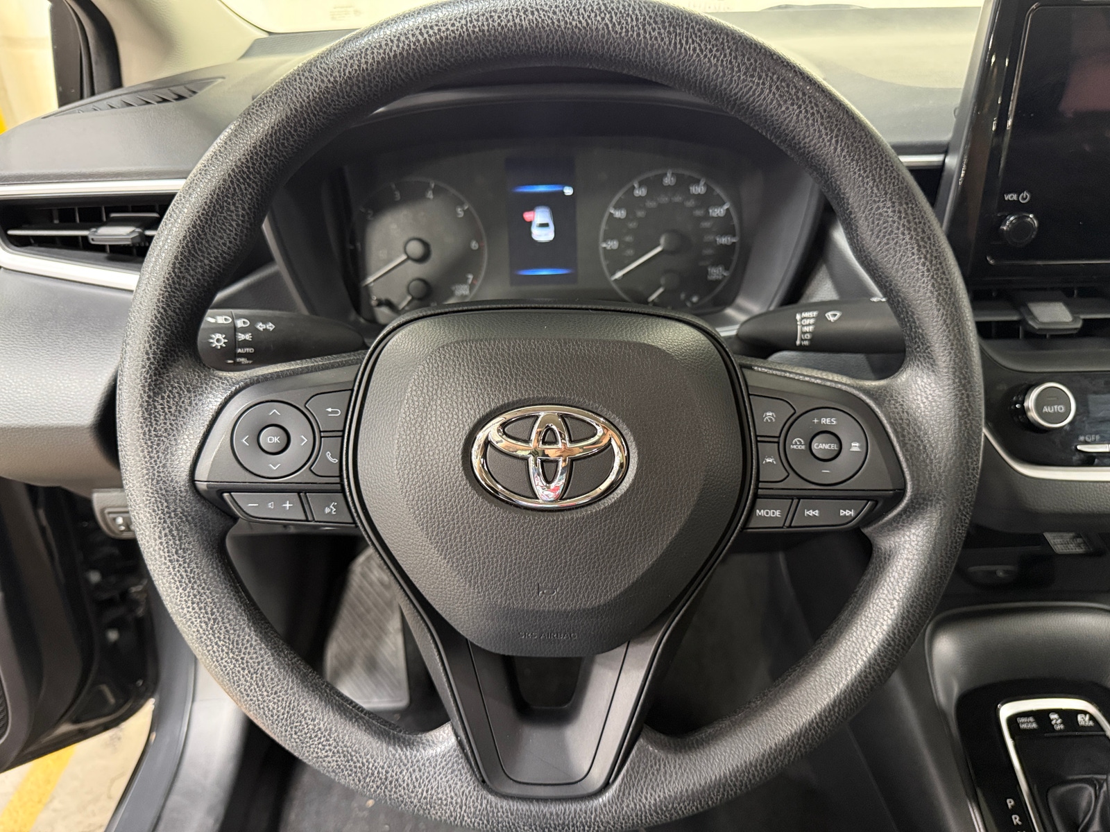 Thumbnail: 2025 Toyota Corolla - 5