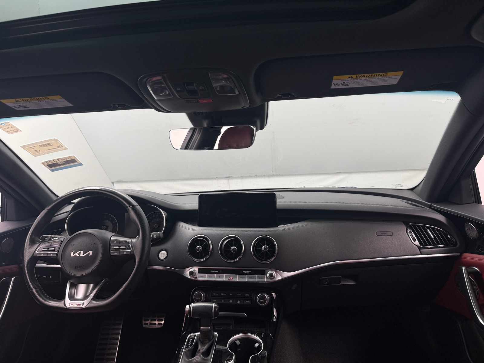 Thumbnail: 2022 Kia Stinger - 2