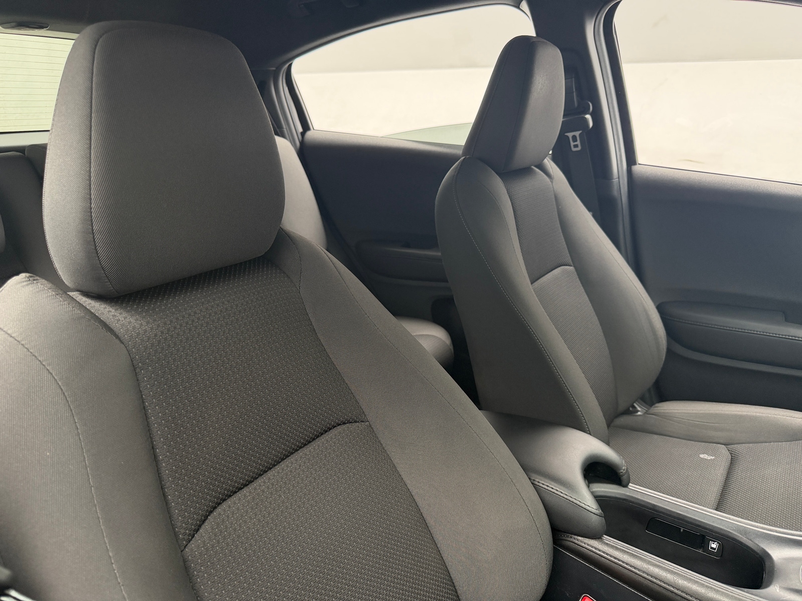 Thumbnail: 2022 Honda HR-V - 2