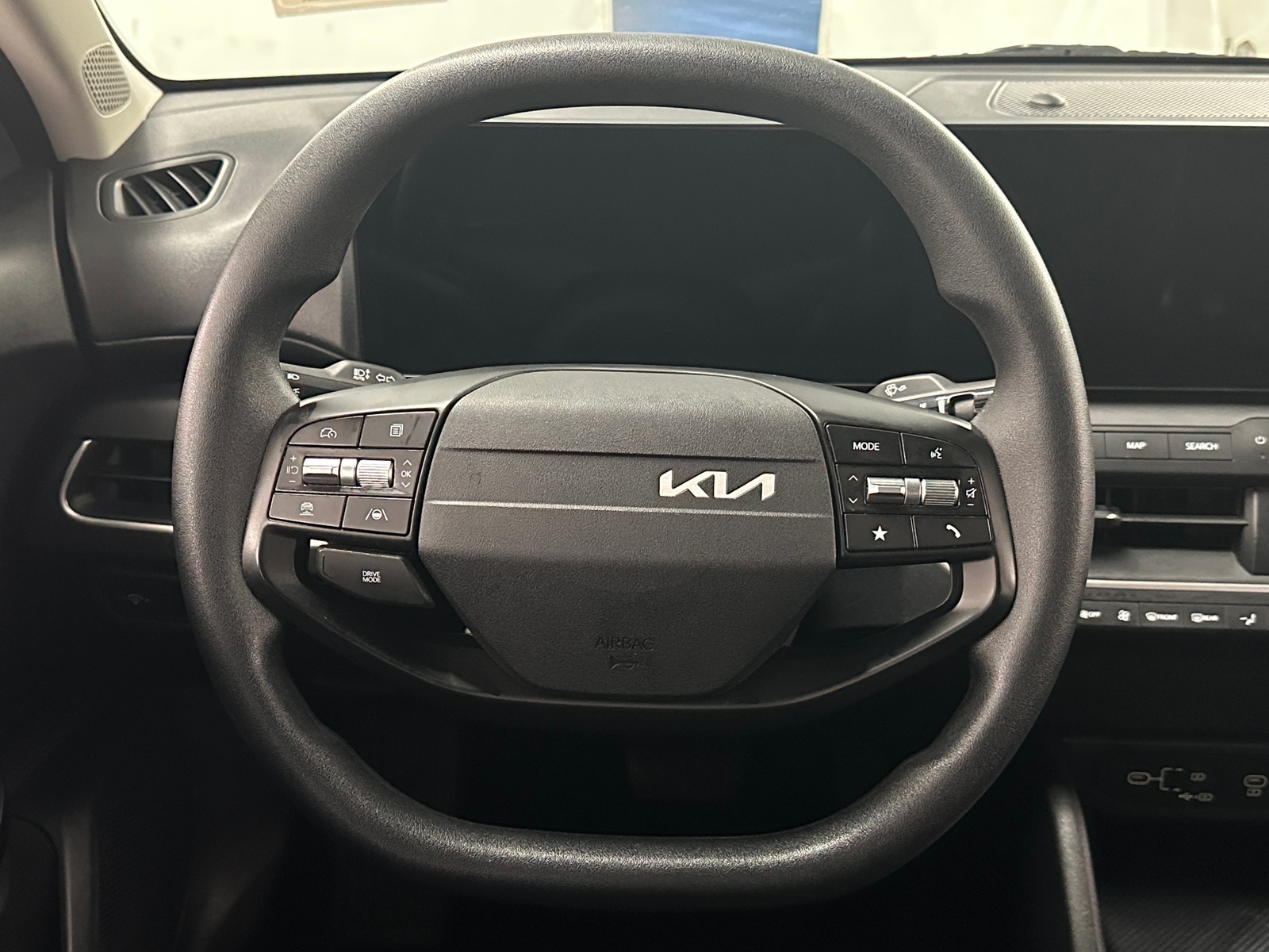 Thumbnail: 2025 Kia K4 - 5
