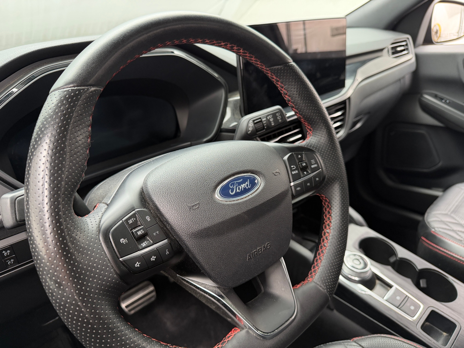 Thumbnail: 2023 Ford Escape - 5