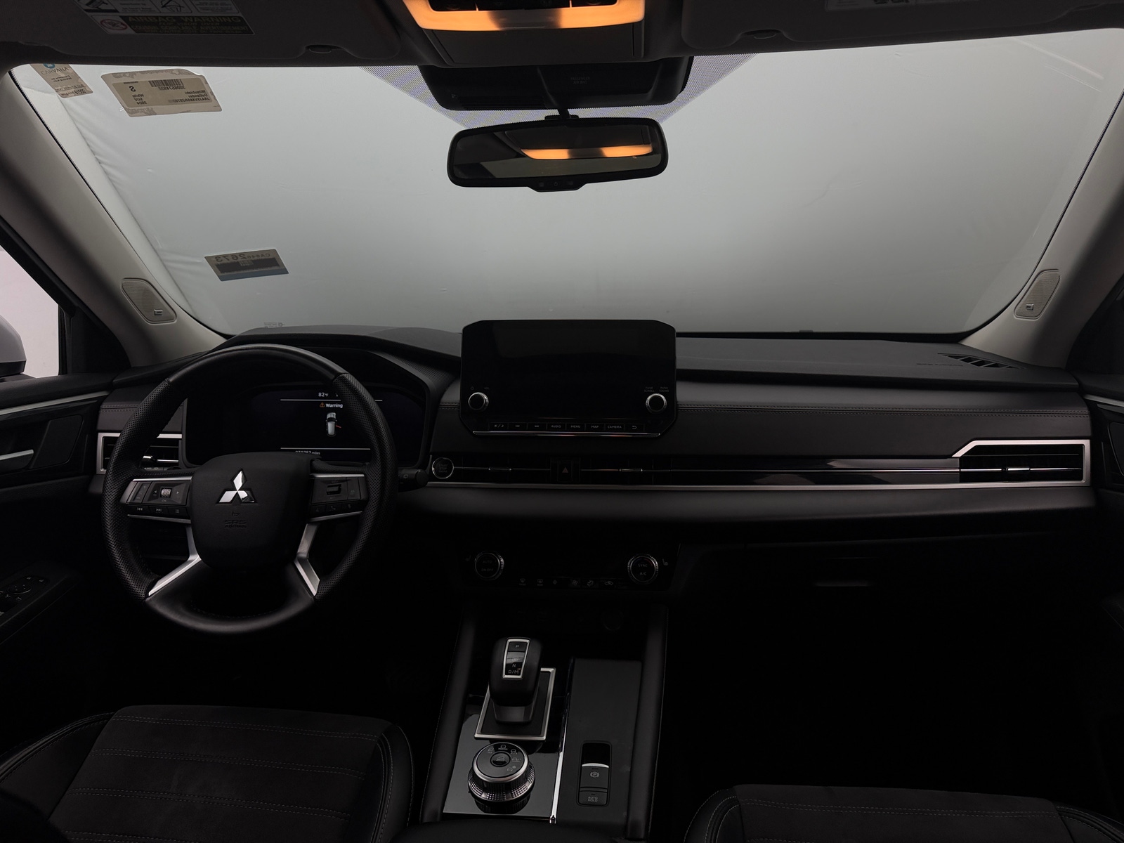 Thumbnail: 2024 Mitsubishi Outlander - 2