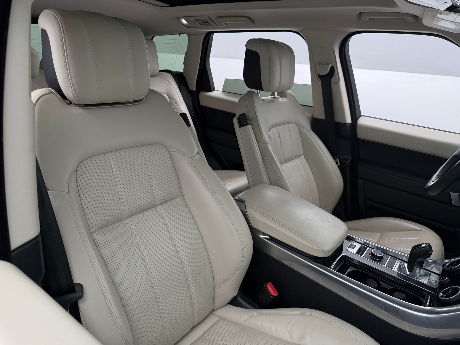 Thumbnail: 2022 Land Rover Range Rover Sport - 2