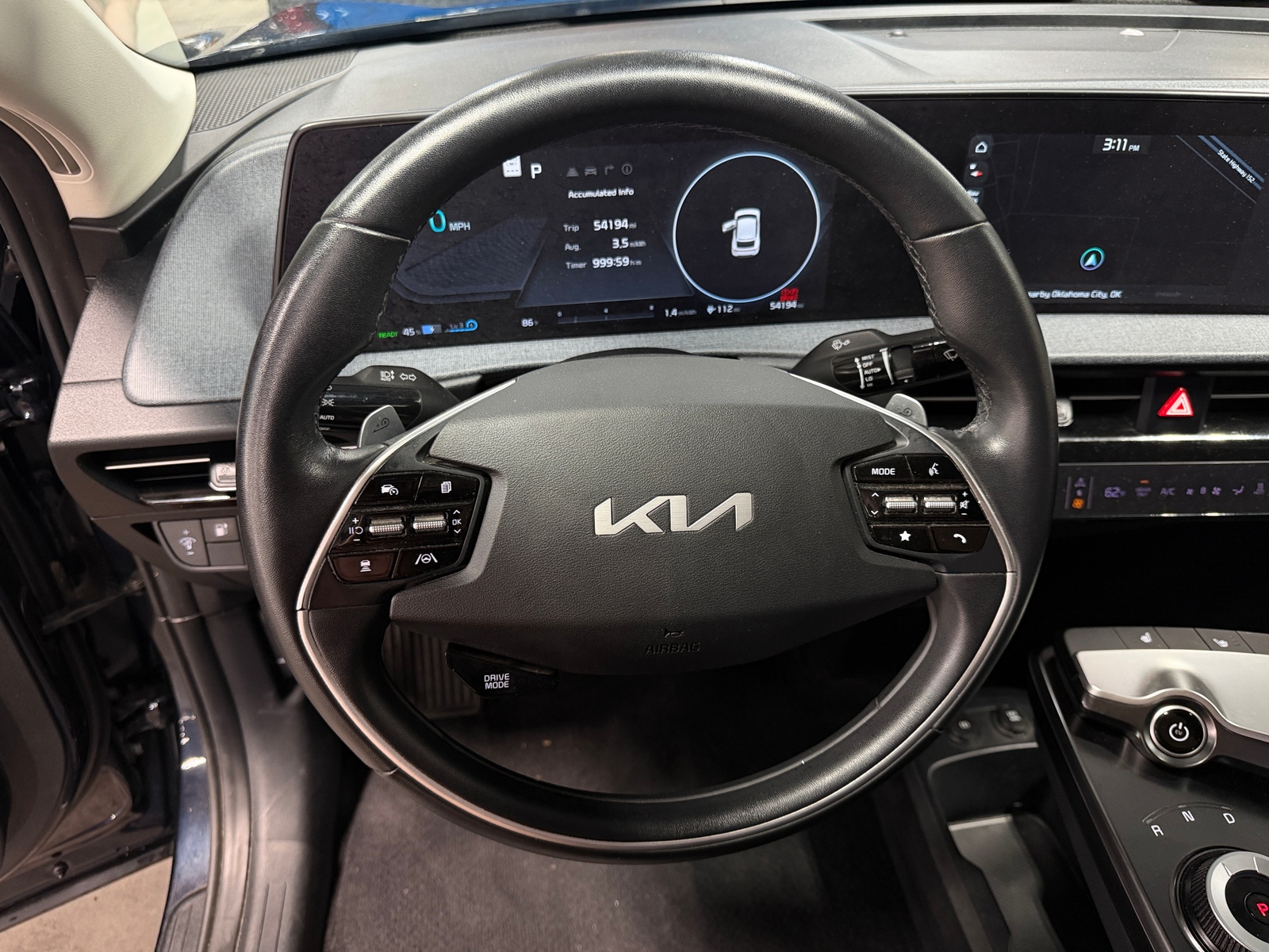Thumbnail: 2022 Kia EV6 - 4