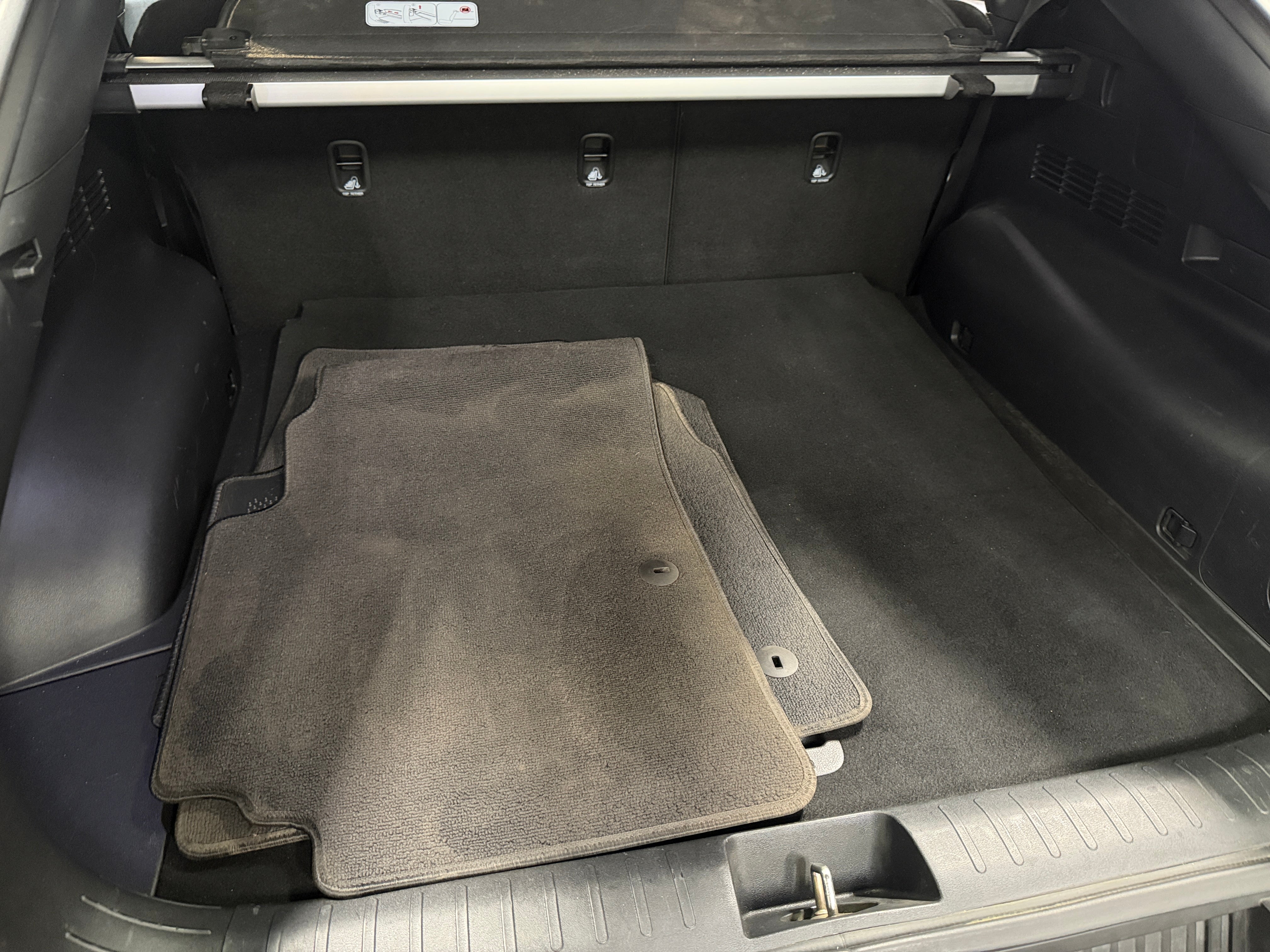 Used 2022 Kia EV6 Light with VIN KNDC34LBXN5065134 for sale in Auburn, WA