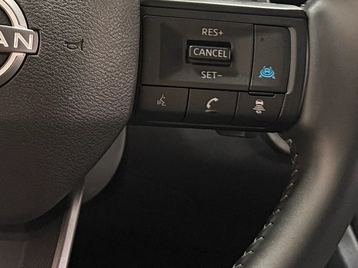 2025 Nissan Rogue SV - Photo 12
