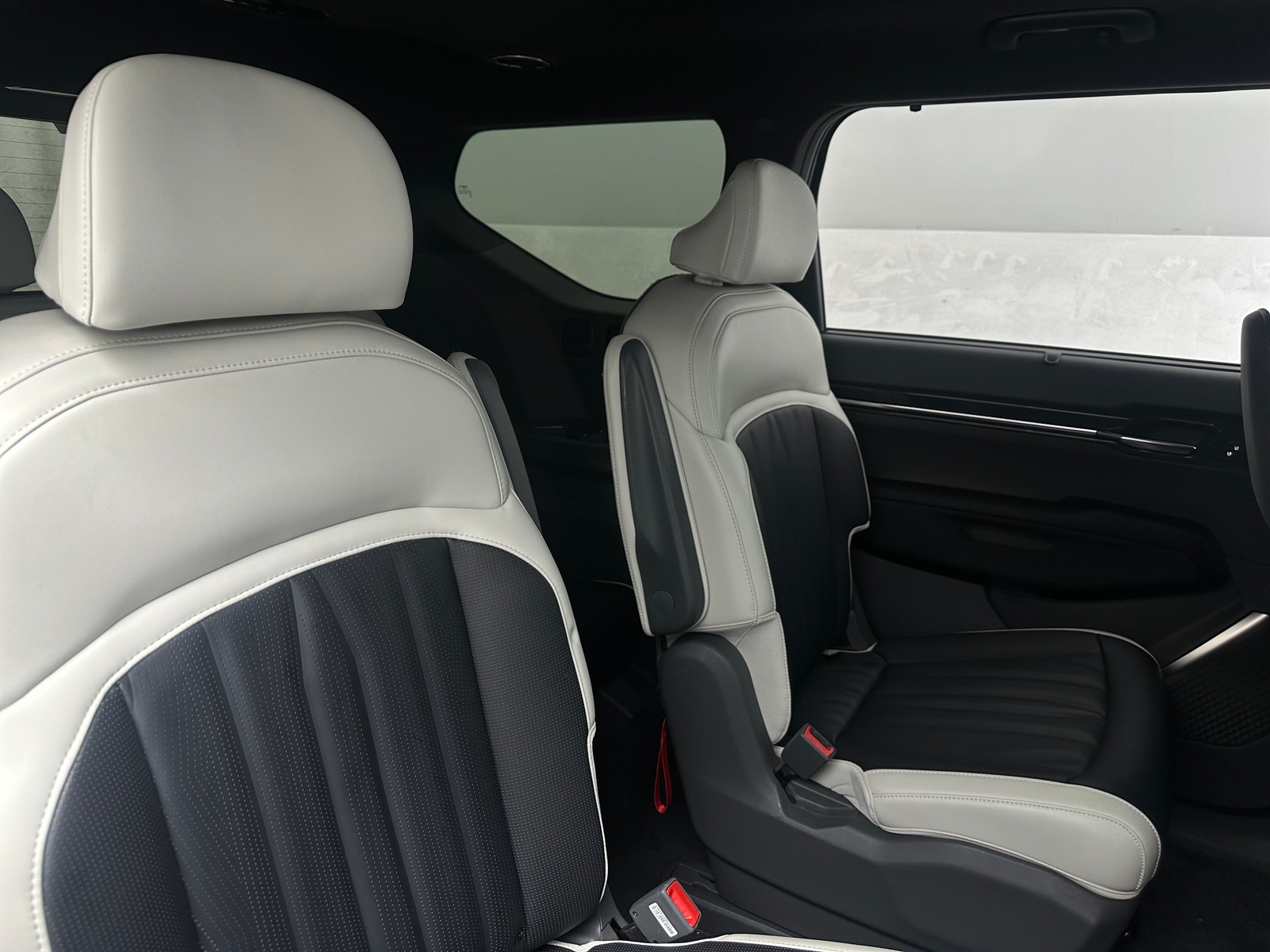 Thumbnail: 2024 Kia EV9 - 5