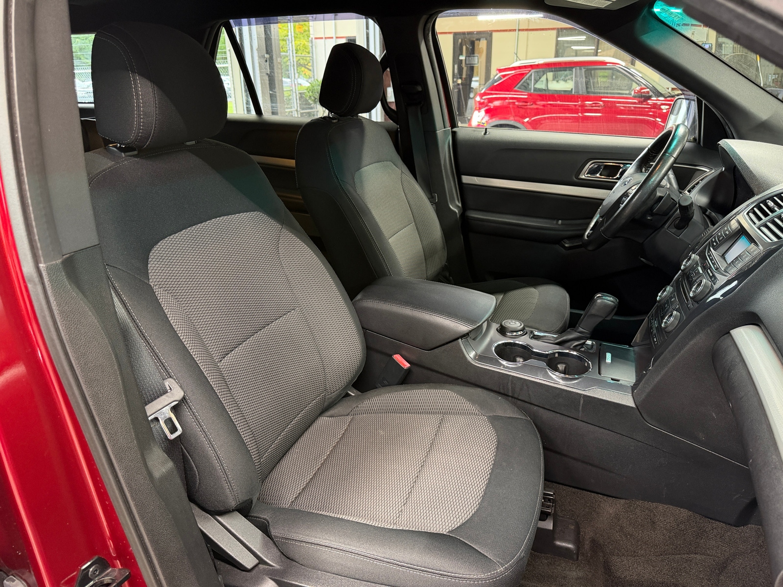 Thumbnail: 2016 Ford Explorer - 2