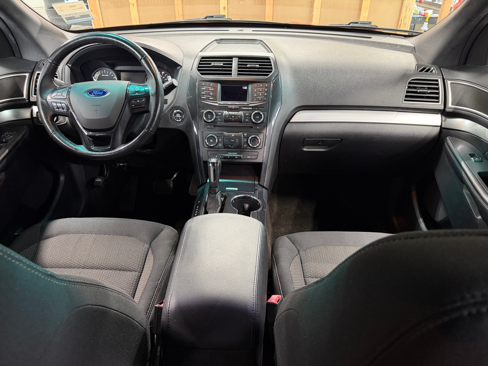 Thumbnail: 2016 Ford Explorer - 3