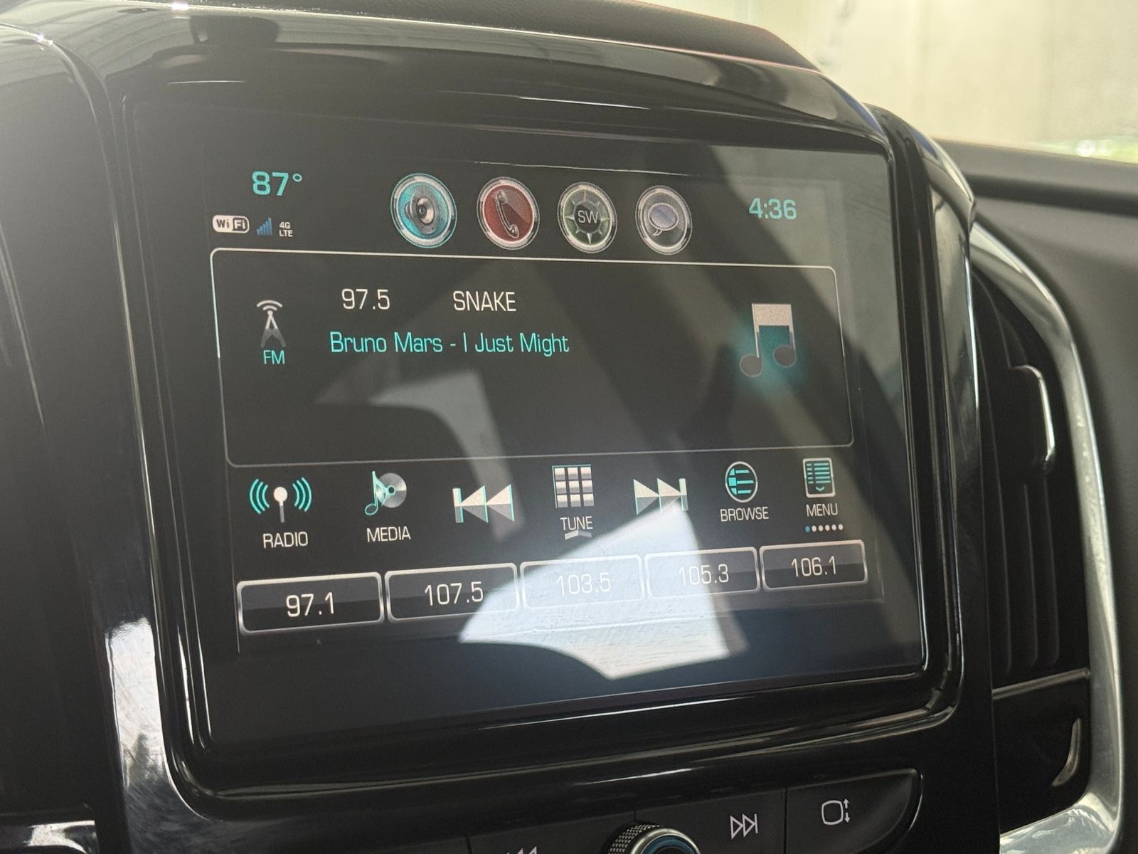 Thumbnail: 2019 Chevrolet Traverse - 4