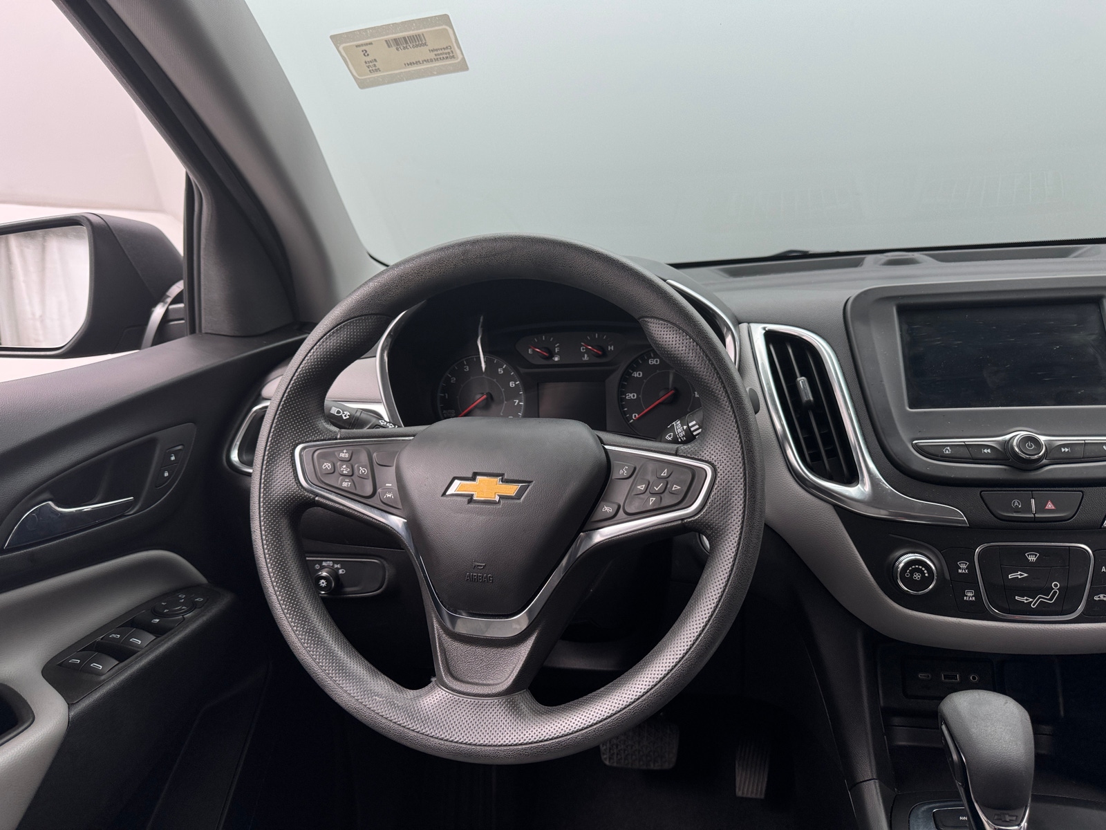 Thumbnail: 2023 Chevrolet Equinox - 5
