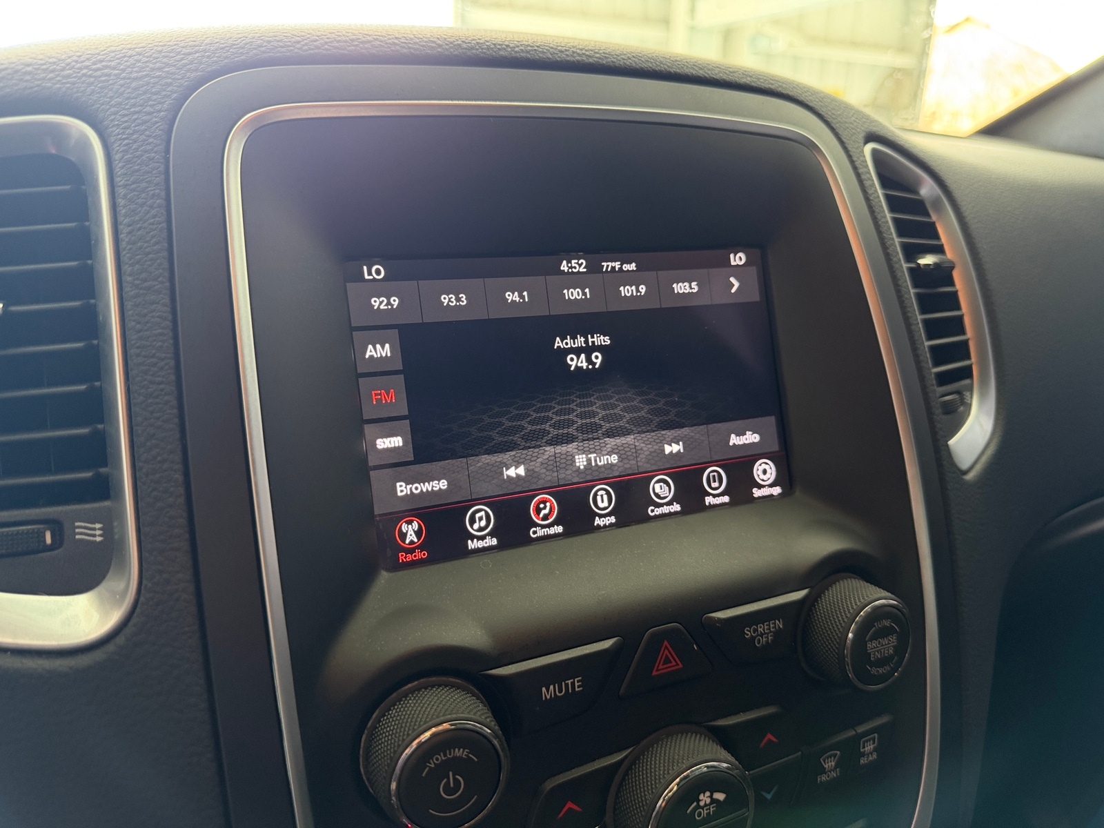 Thumbnail: 2019 Dodge Durango - 4
