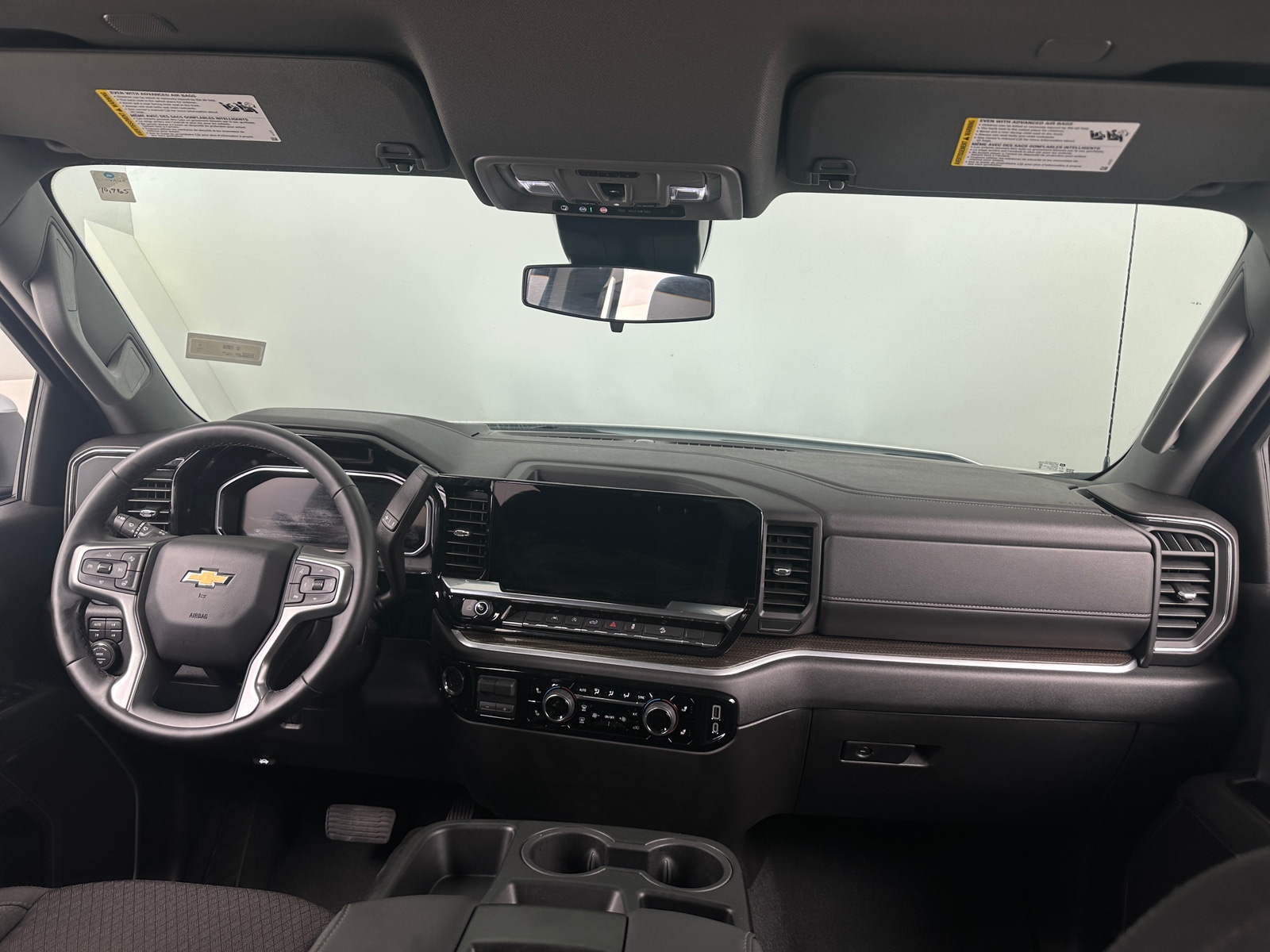 Thumbnail: 2026 Chevrolet Silverado 1500 - 3