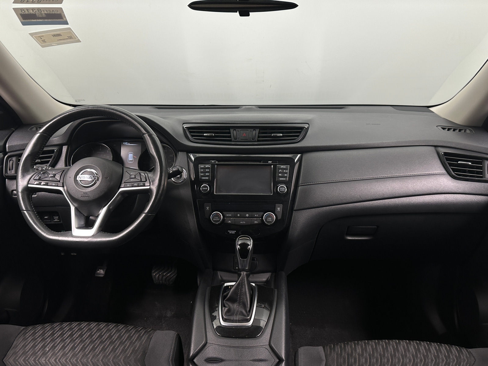 Thumbnail: 2017 Nissan Rogue - 3