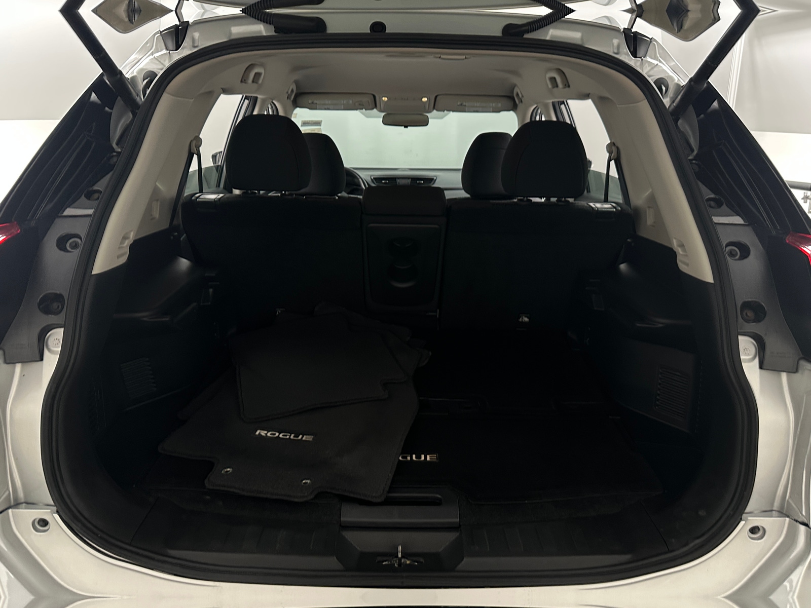 Thumbnail: 2017 Nissan Rogue - 7