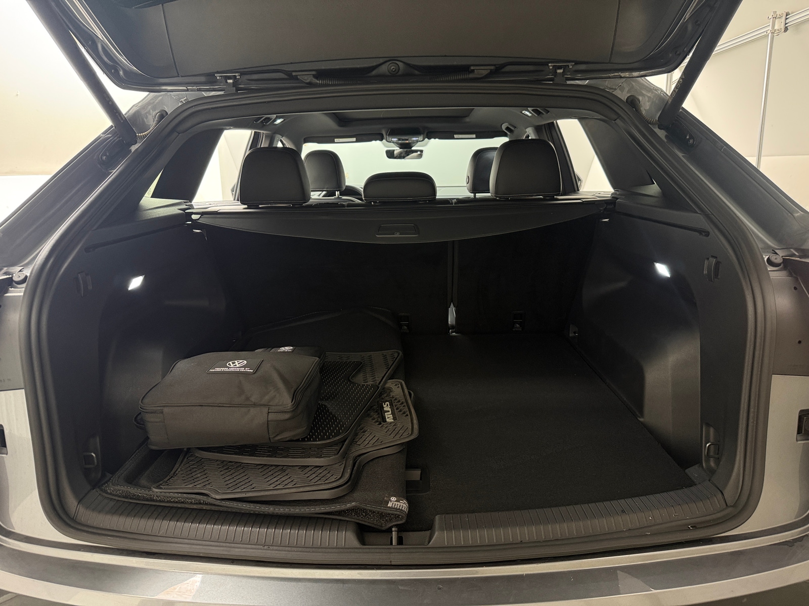 Thumbnail: 2024 Volkswagen Atlas - 6