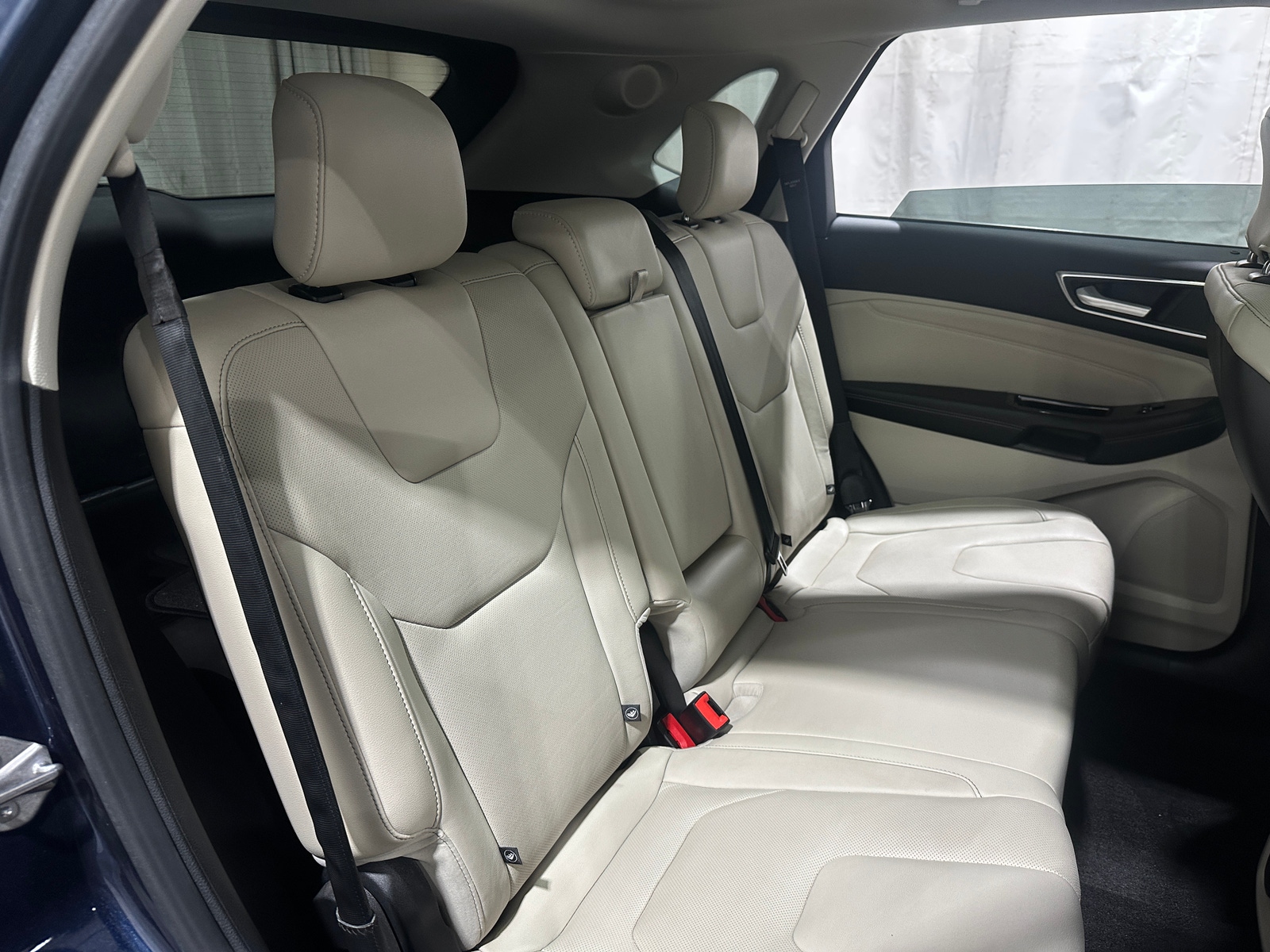Thumbnail: 2017 Ford Edge - 5