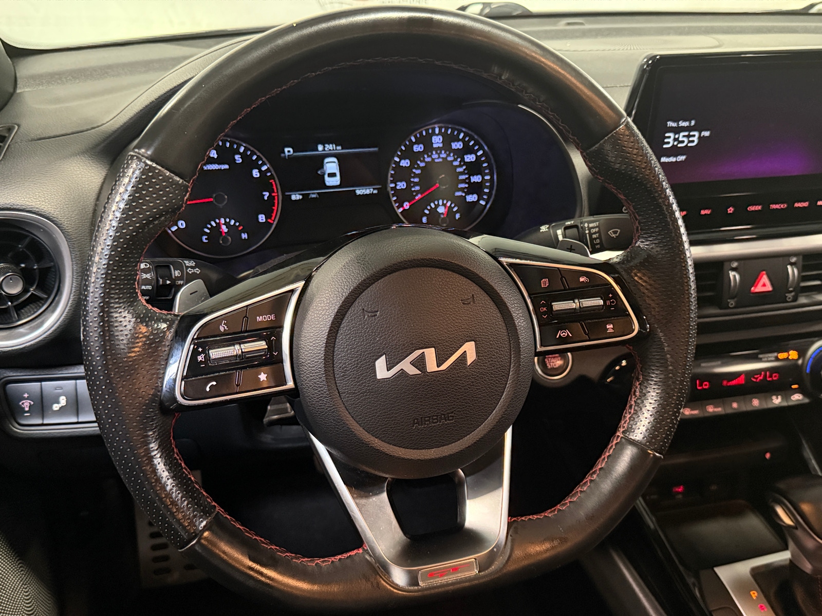 Thumbnail: 2023 Kia Forte - 4